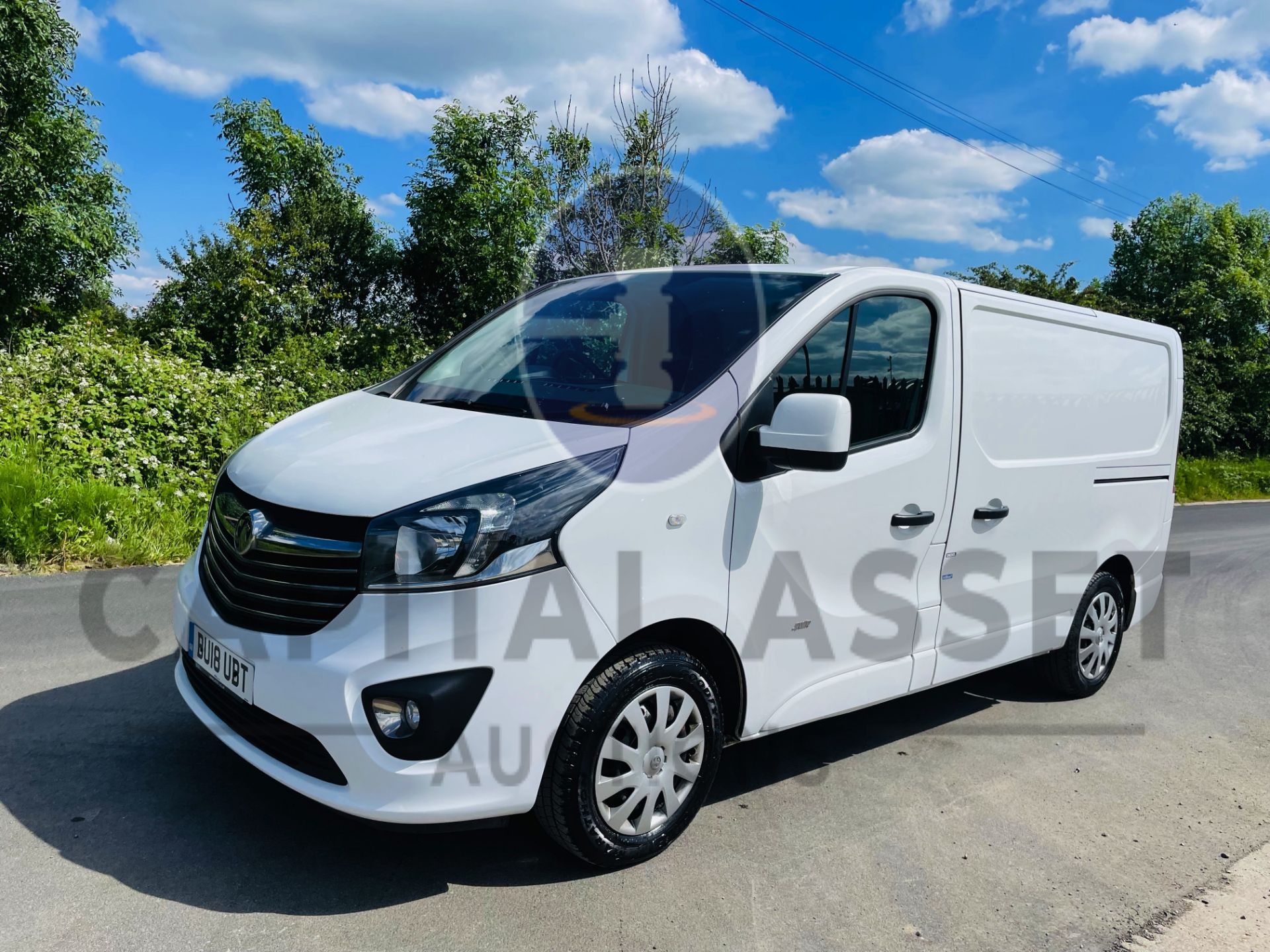 VAUXHALL VIVARO *SPORTIVE* SWB - PANEL VAN (2018-EURO 6) 1.6 CDTI- 6 SPEED *A/C & SAT NAV* (1 OWNER) - Image 6 of 42