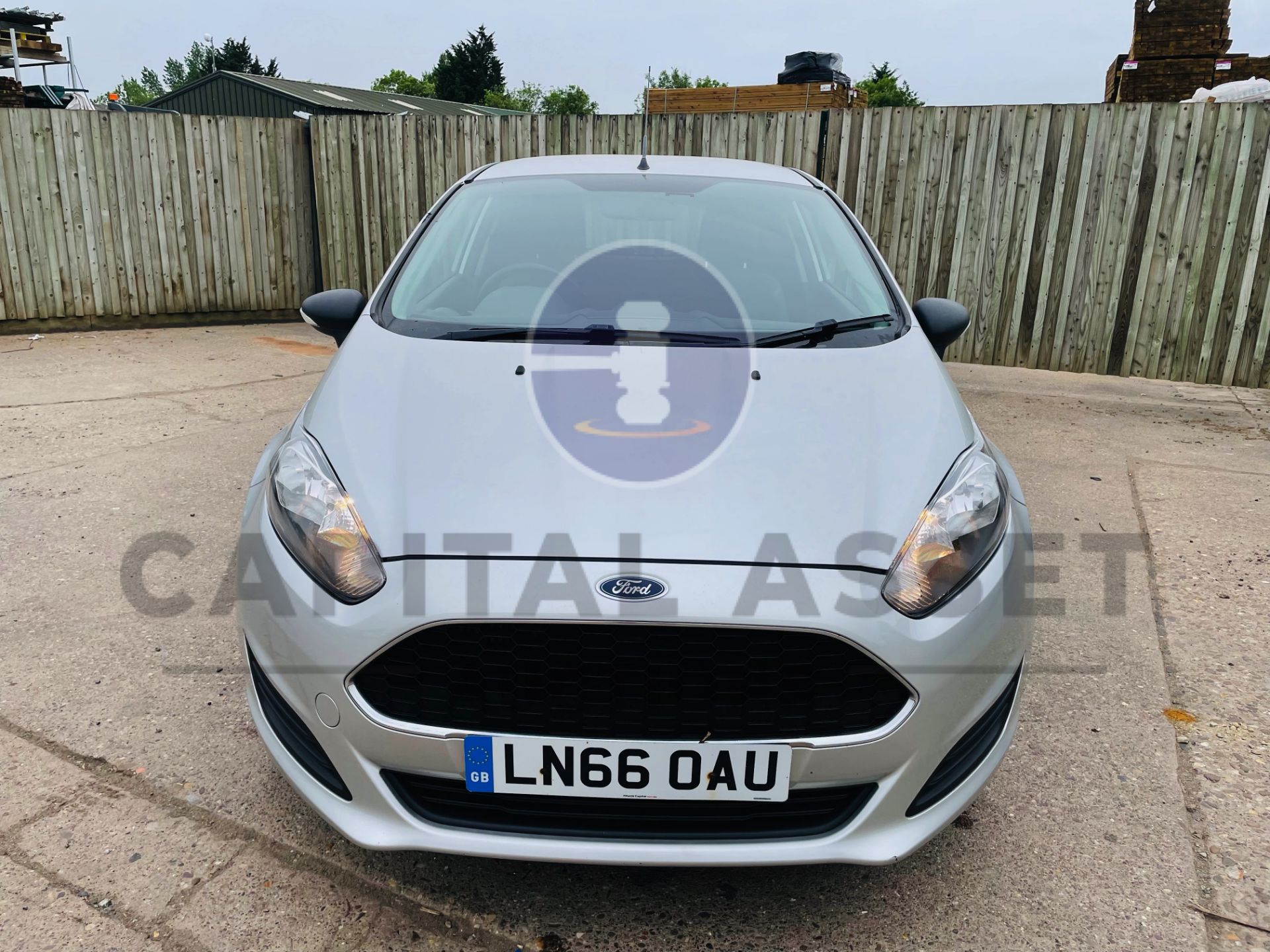 FORD FIESTA *LCV - PANEL VAN* (2017 - EURO 6) 1.5 TDCI - AUTO STOP/START (1 OWNER) *AIR CON* - Image 5 of 38