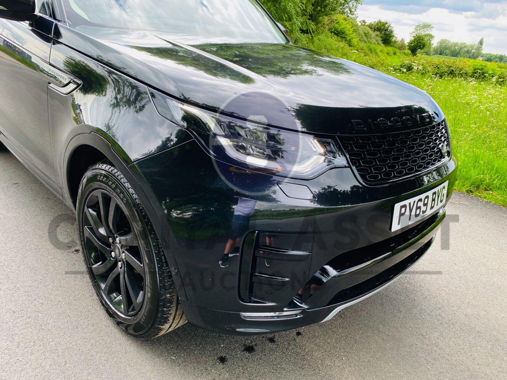 LAND ROVER DISCOVERY 5 *LANDMARK* 7 SEATER SUV (2020 - EURO 6) 3.0 SD6 - 8 SPEED AUTO *FULLY LOADED* - Image 15 of 63