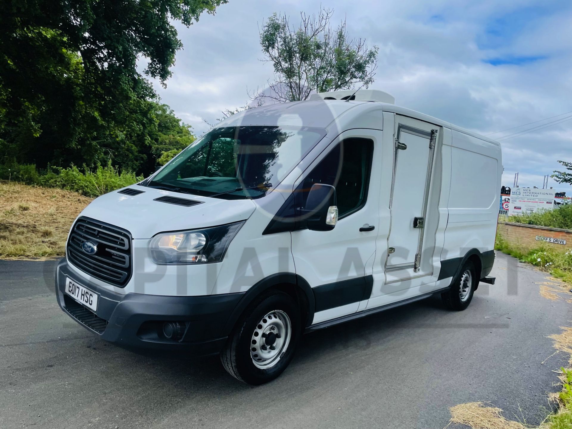 (On Sale) FORD TRANSIT 130 T350 *LWB -REFRIGERATED VAN* (2017 - EURO 6) 2.0 TDCI 'ECOBLUE' - 6 SPEED - Image 6 of 42