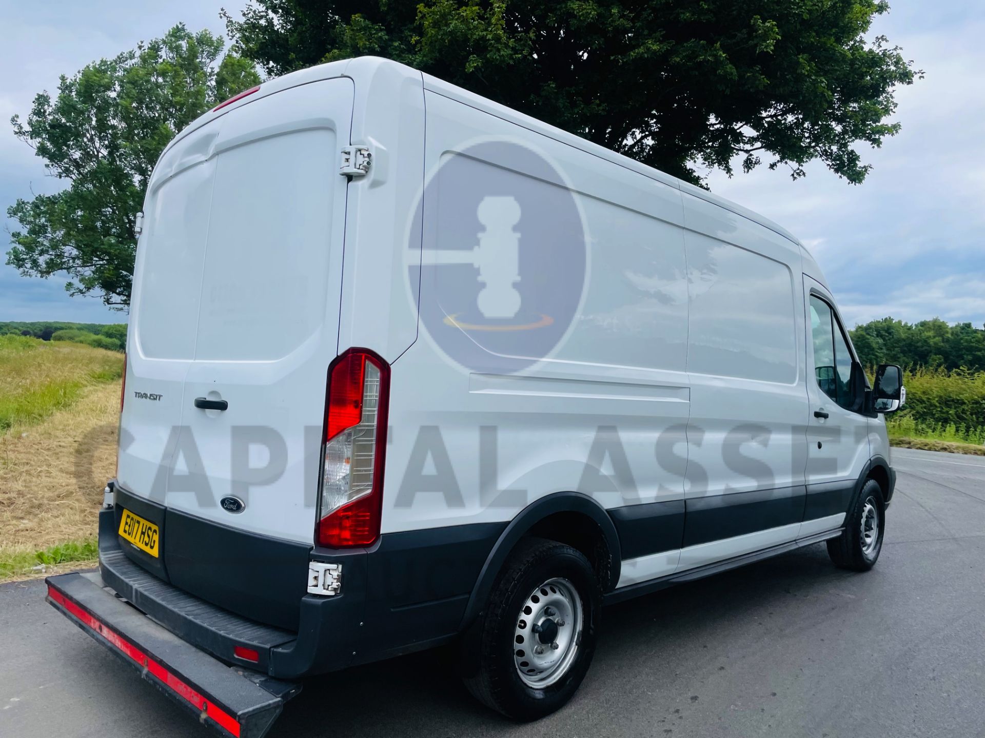 (On Sale) FORD TRANSIT 130 T350 *LWB -REFRIGERATED VAN* (2017 - EURO 6) 2.0 TDCI 'ECOBLUE' - 6 SPEED - Image 12 of 42