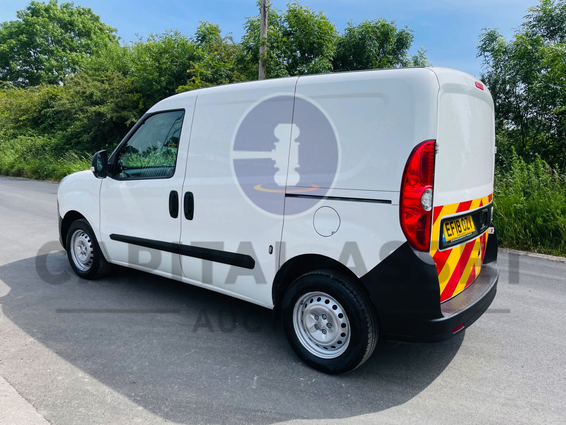 (On Sale) VAUXHALL COMBO 2000 *SWB - PANEL VAN* (2018 - EURO 6) ECOFLEX - STOP/START (1 OWNER) - Image 5 of 34