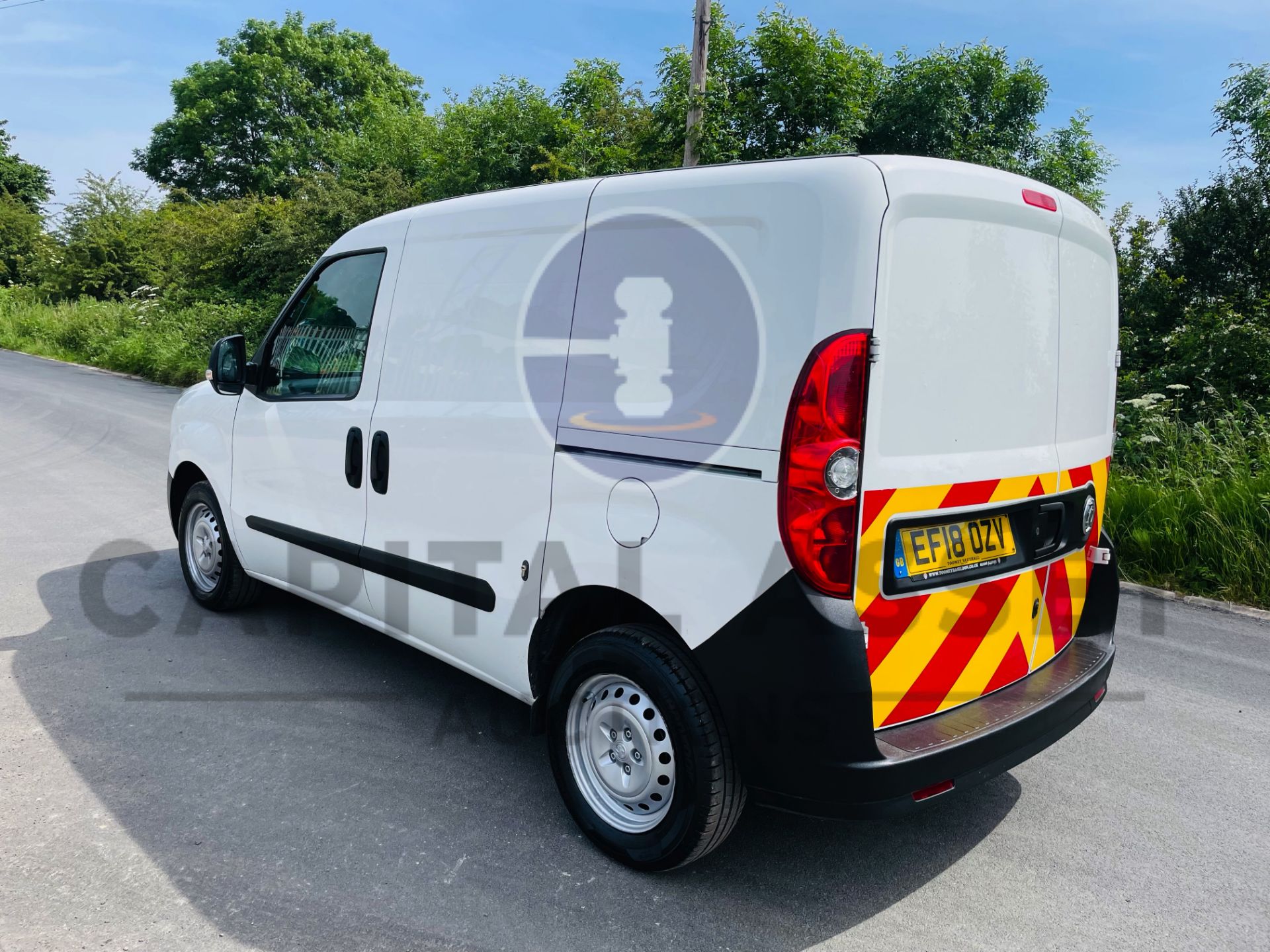 (On Sale) VAUXHALL COMBO 2000 *SWB - PANEL VAN* (2018 - EURO 6) ECOFLEX - STOP/START (1 OWNER) - Image 6 of 34