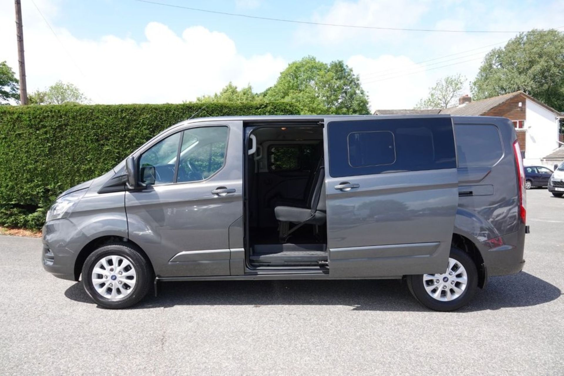 FORD TRANSIT CUSTOM "LIMITED" 320 L1 (2020 MODEL) 6 SEATER DUALINER / CREW VAN - AC - CRUISE -EURO 6