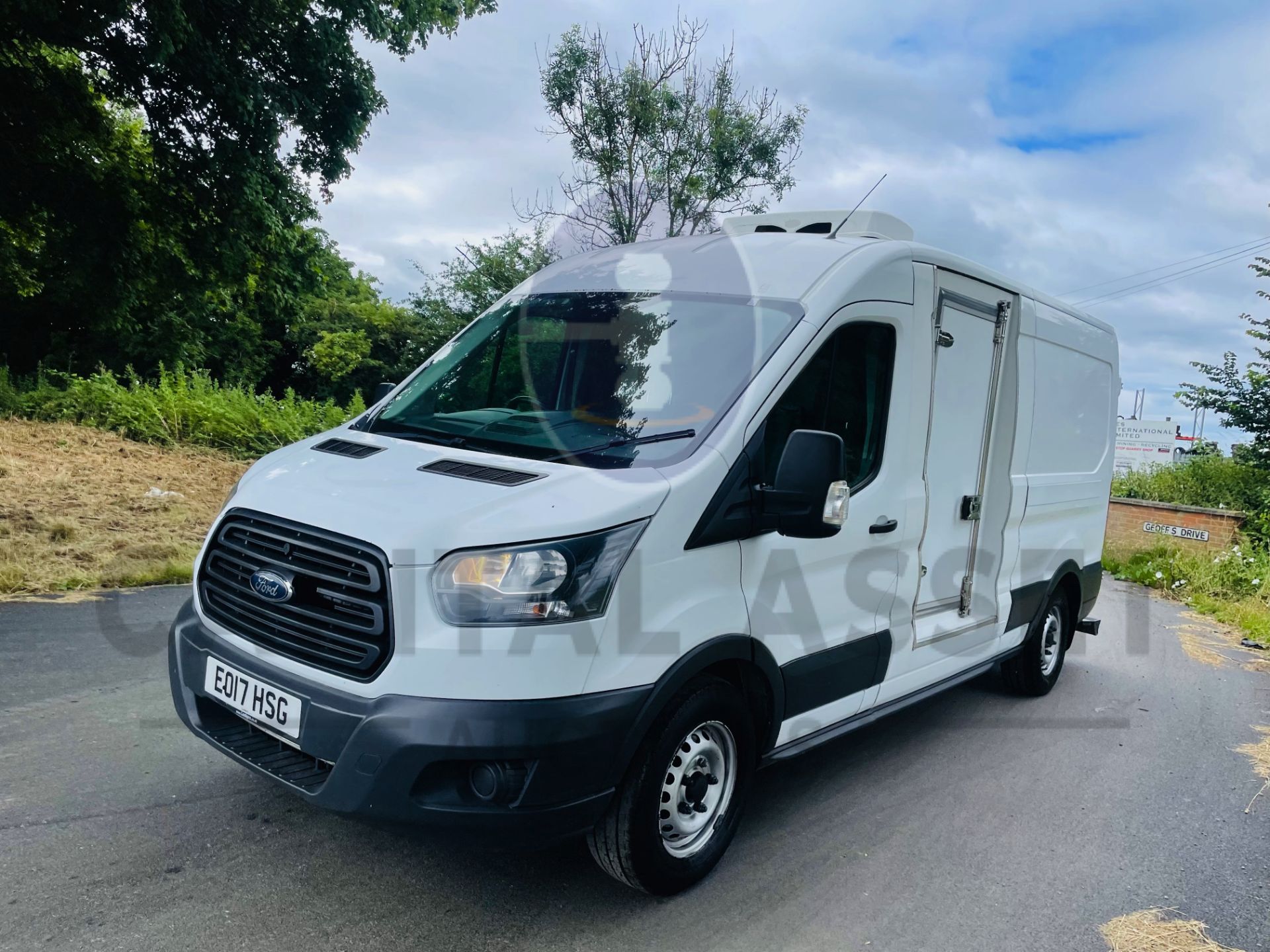 (On Sale) FORD TRANSIT 130 T350 *LWB -REFRIGERATED VAN* (2017 - EURO 6) 2.0 TDCI 'ECOBLUE' - 6 SPEED - Image 5 of 42