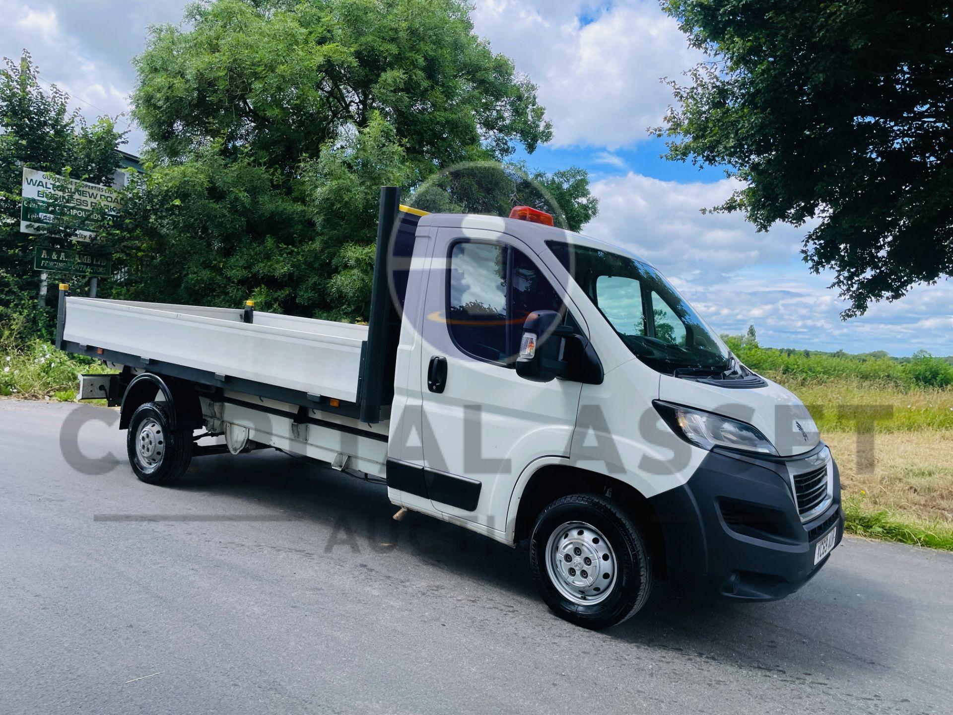 PEUGEOT BOXER 335 *L4 EXTENDED FRAME - DROPSIDE* (2020 - EURO 6) 2.0 BLUE HDI - 160 BHP - 6 SPEED - Image 2 of 40