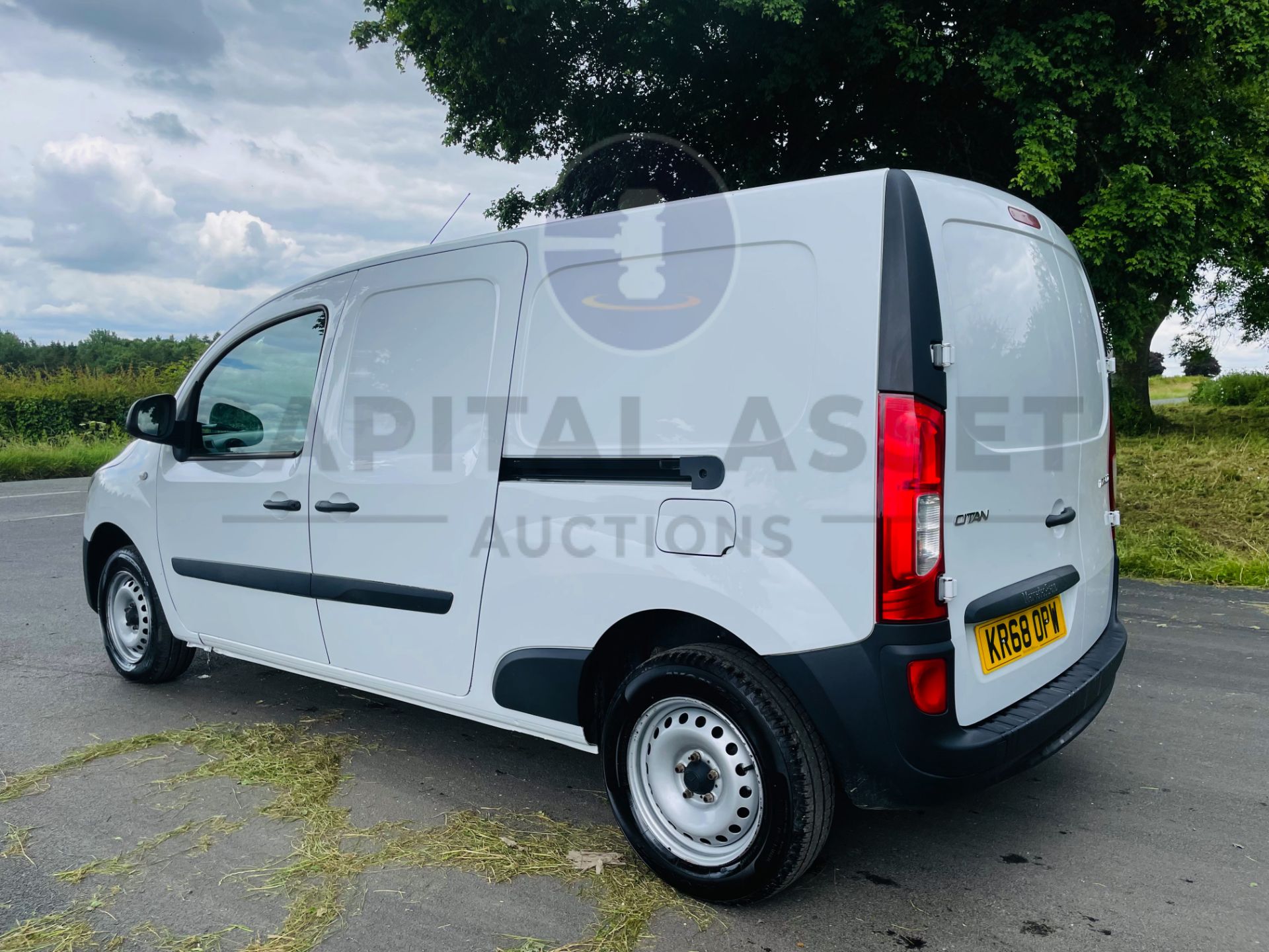 ON SALE MERCEDES CITAN CDI LWB (2019 MODEL) 1 OWNER - CRUISE - ELEC PACK - TWIN SIDE DOORS - EURO 6 - Image 10 of 20