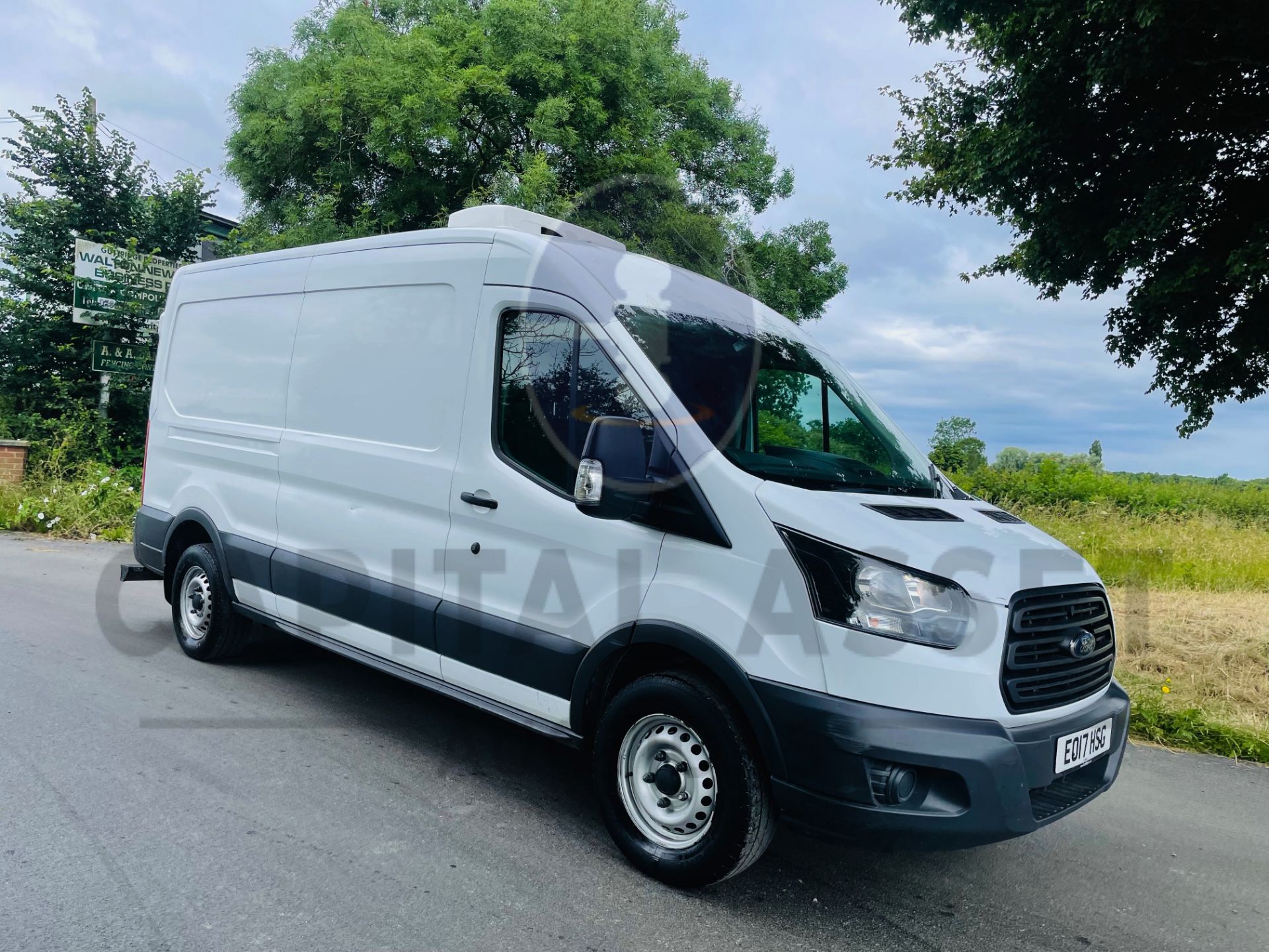 (On Sale) FORD TRANSIT 130 T350 *LWB -REFRIGERATED VAN* (2017 - EURO 6) 2.0 TDCI 'ECOBLUE' - 6 SPEED - Image 3 of 42