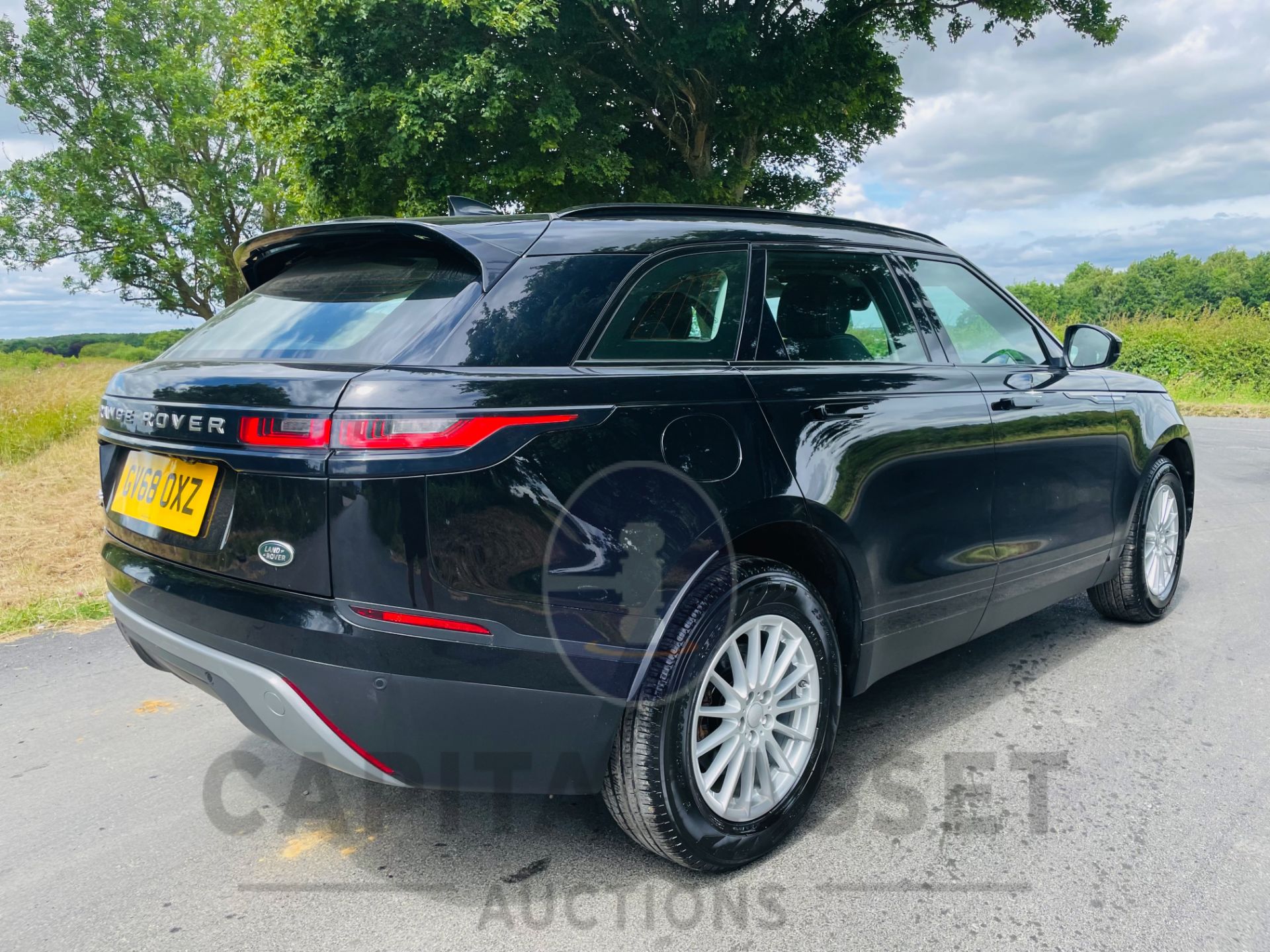 (On Sale) RANGE ROVER VELAR 2.0D "AUTO" (2019) 1 OWNER FLRSH - REAR CAMERA - HUGE SPEC - Image 11 of 28