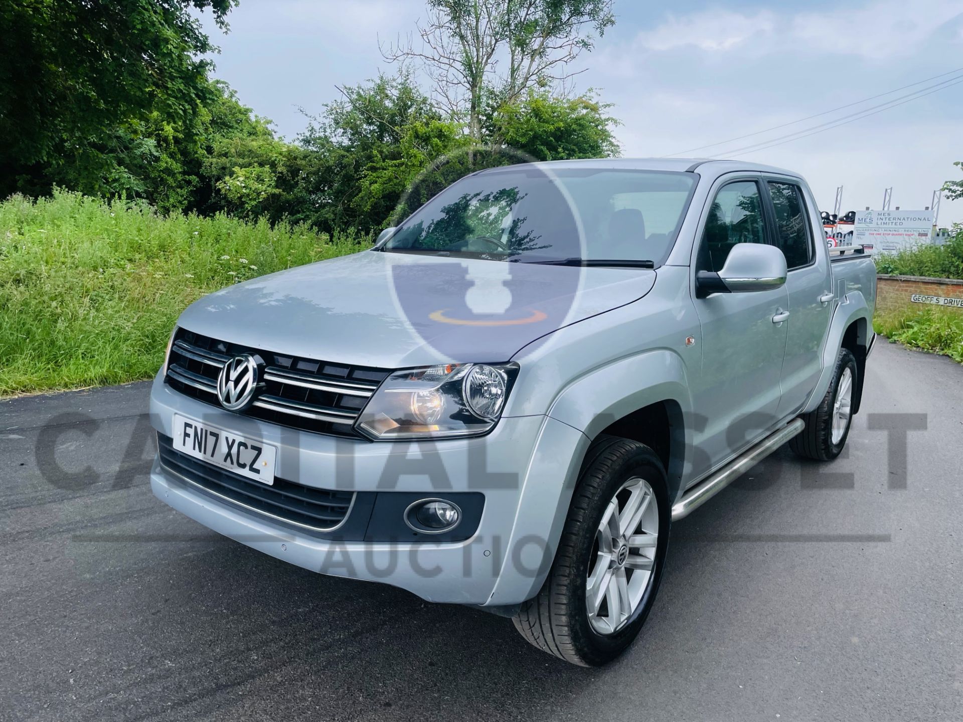 VOLKSWAGEN AMAROK *HIGHLINE* D/CAB PICK-UP (2017 - EURO 6) 4MOTION - AUTO *LEATHER & NAV* (TOP SPEC) - Image 5 of 54