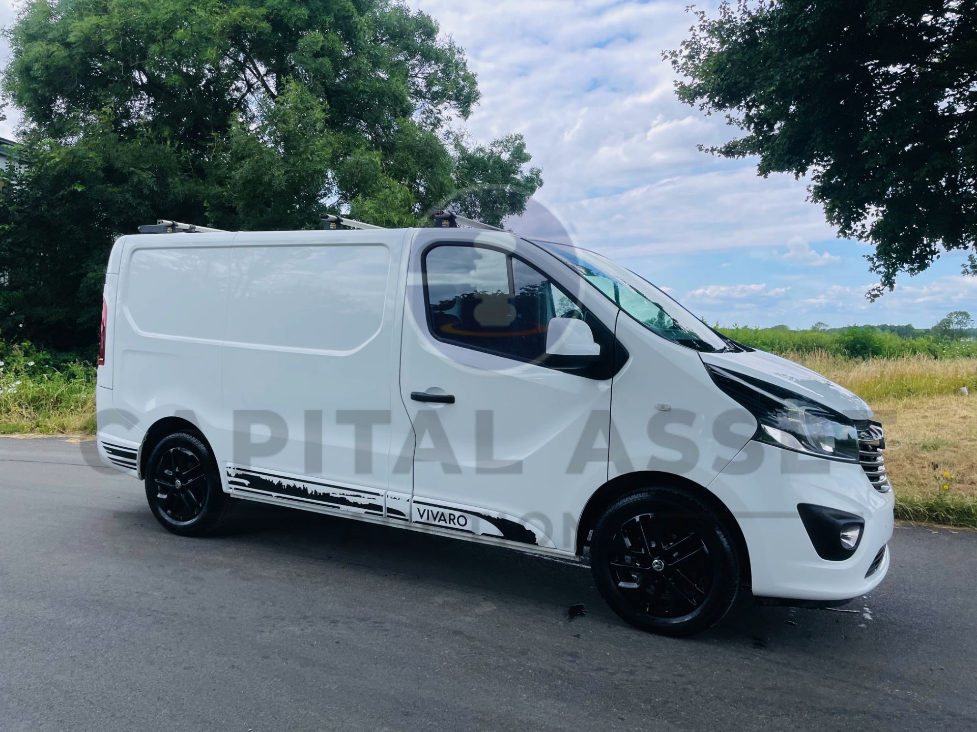 (On Sale) VAUXHALL VIVARO *SPECIAL EDITION* PANEL VAN (68 REG-EURO 6) 1.6 CDTI - 6 SPEED *A/C & NAV*