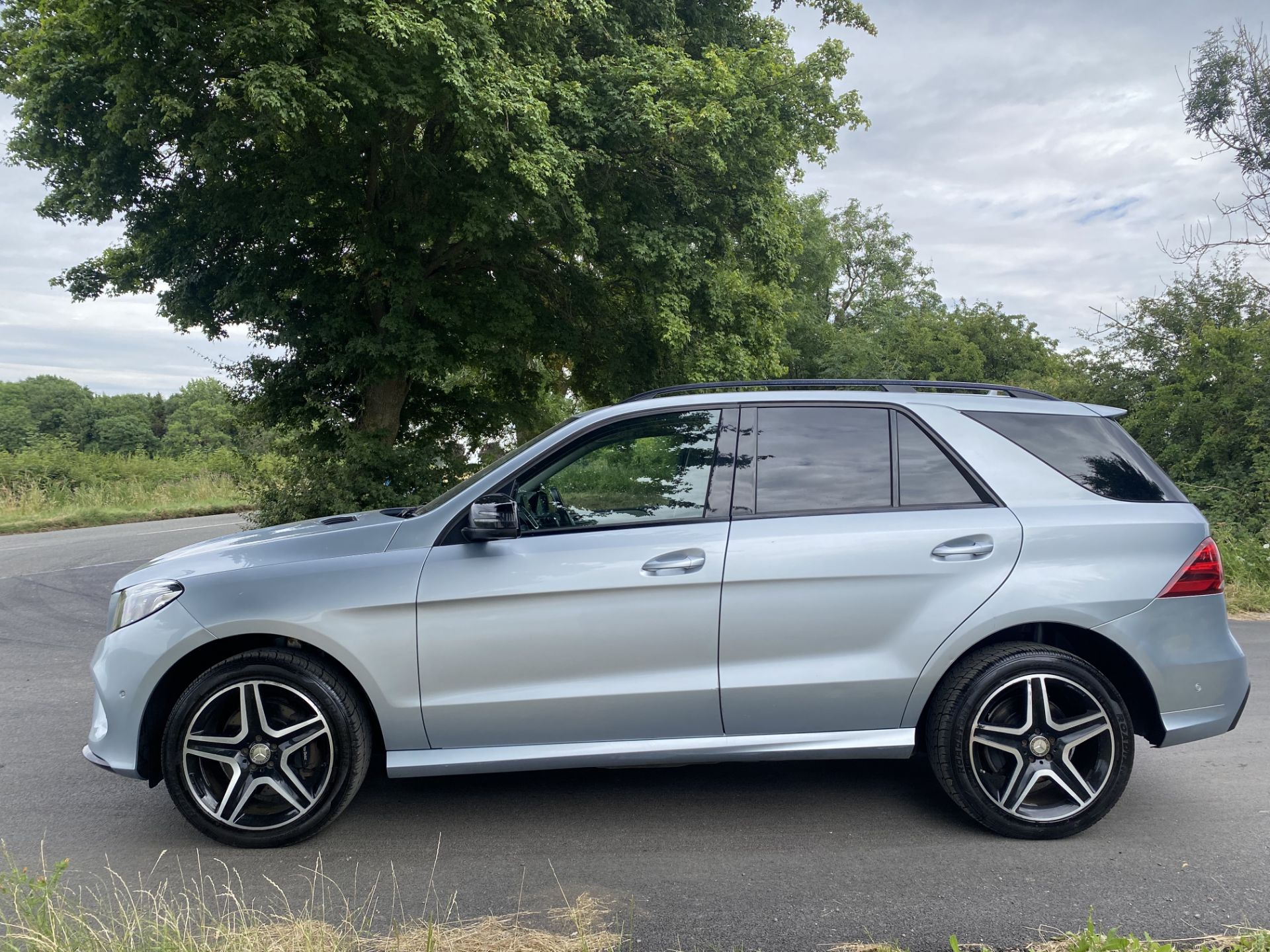 MERCEDES GLE 250d AMG-LINE "NIGHT EDITION" AUTO - 17 REG - 1 OWNER - FULL LEATHER - COMAND - NO VAT! - Image 6 of 36
