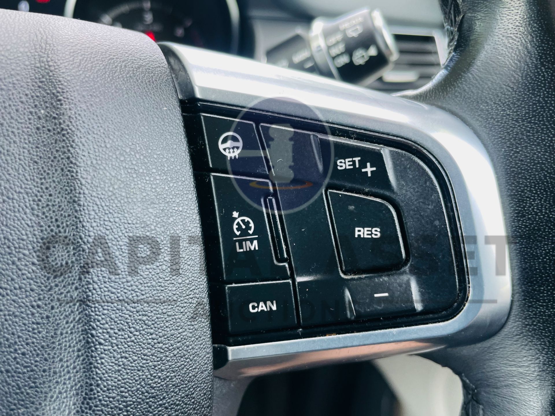 (On Sale) LAND ROVER DISCOVERY SPORT *SE TECH* SUV (2019 - EURO 6) 2.0 ED4 - STOP/START *HUGE SPEC* - Image 54 of 55
