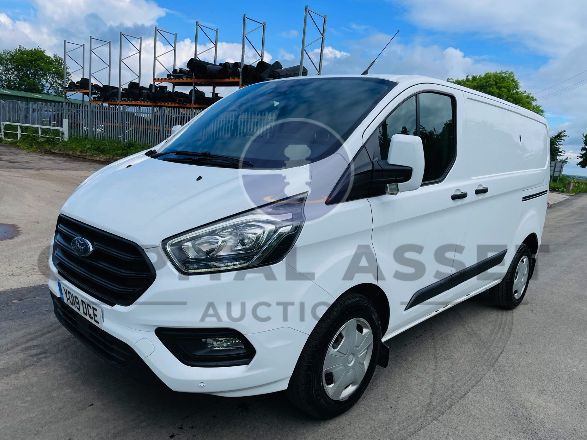 FORD TRANSIT CUSTOM 340 *TREND* LWB - PANEL VAN (2019 - EURO 6) 2.0 TDCI ECOBLUE - 6 SPEED (1 OWNER) - Image 5 of 44