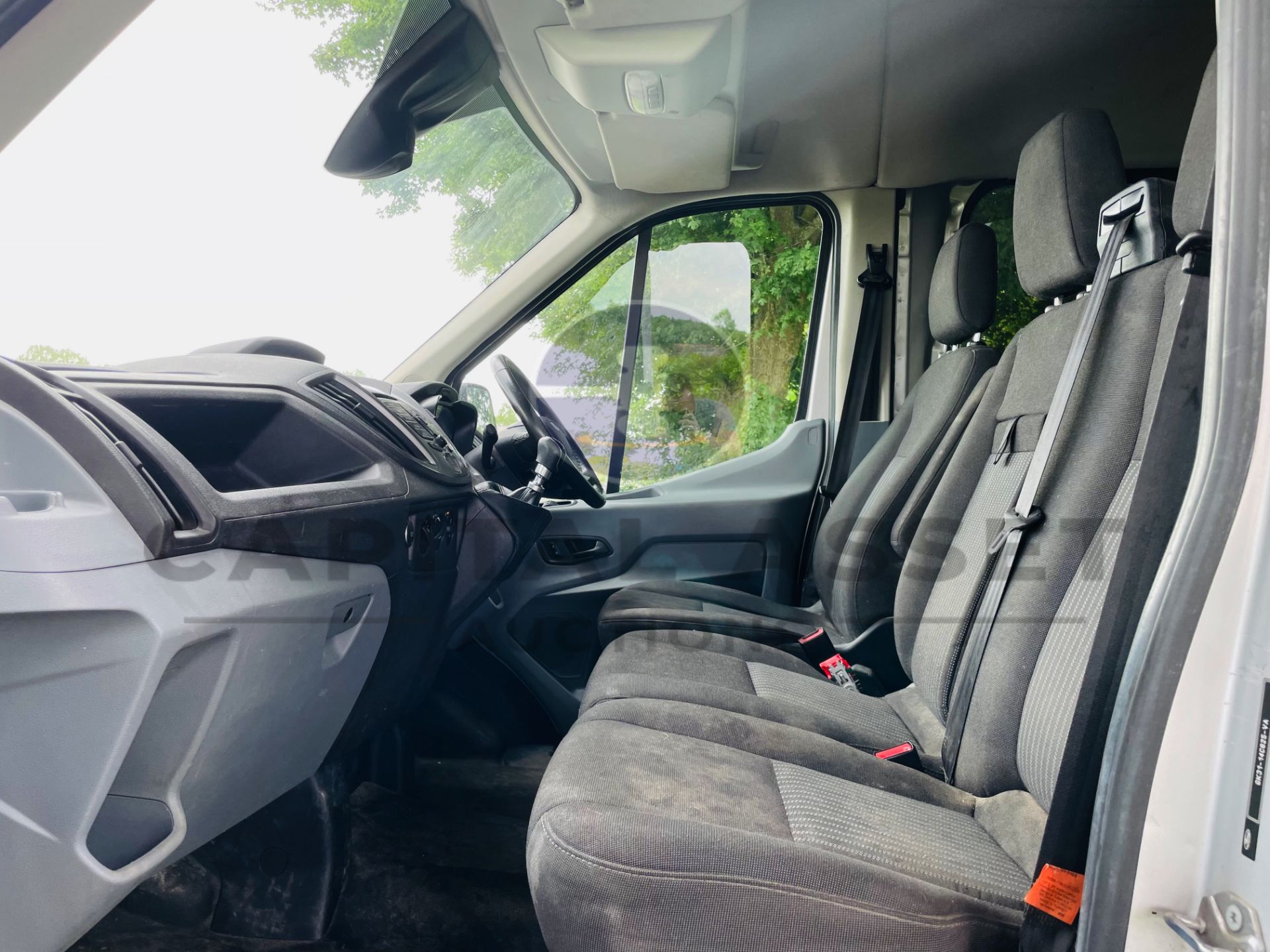 (ON SALE) FORD TRANSIT TDCI 350 *TREND* XLWB L4H3 (2019 YEAR) 6 SEATER DUALINER / CREW VAN - AIR CON - Bild 16 aus 17