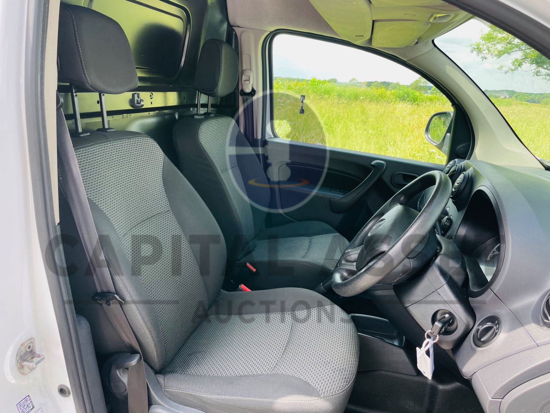 ON SALE MERCEDES-BENZ CITAN 109 CDI *XLWB - PANEL VAN* (68 REG - EURO 6) AUTO - STOP / START - Bild 26 aus 37