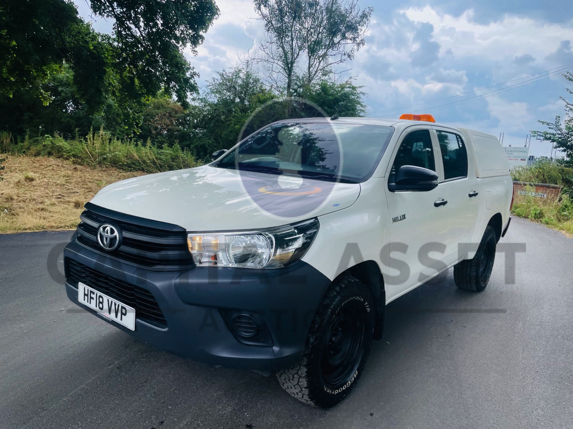 TOYOTA HILUX *DOUBLE CAB PICK-UP* (2018 - EURO 6) 2.4 D4-D - 6 SPEED (1 OWNER) *ULTRA LOW MILES* - Image 5 of 42