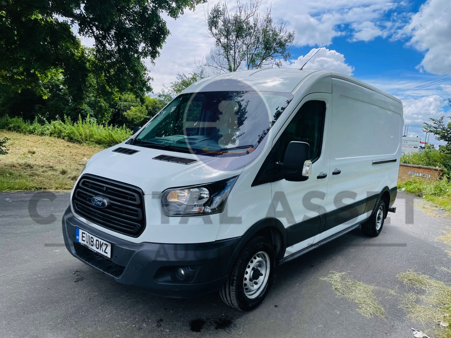 (On Sale) FORD TRANSIT *PANEL VAN* (2018 - EURO 6) 2.0 TDCI 'ECOBLUE' (1 OWNER) *AIR CON & NAV* - Image 5 of 43