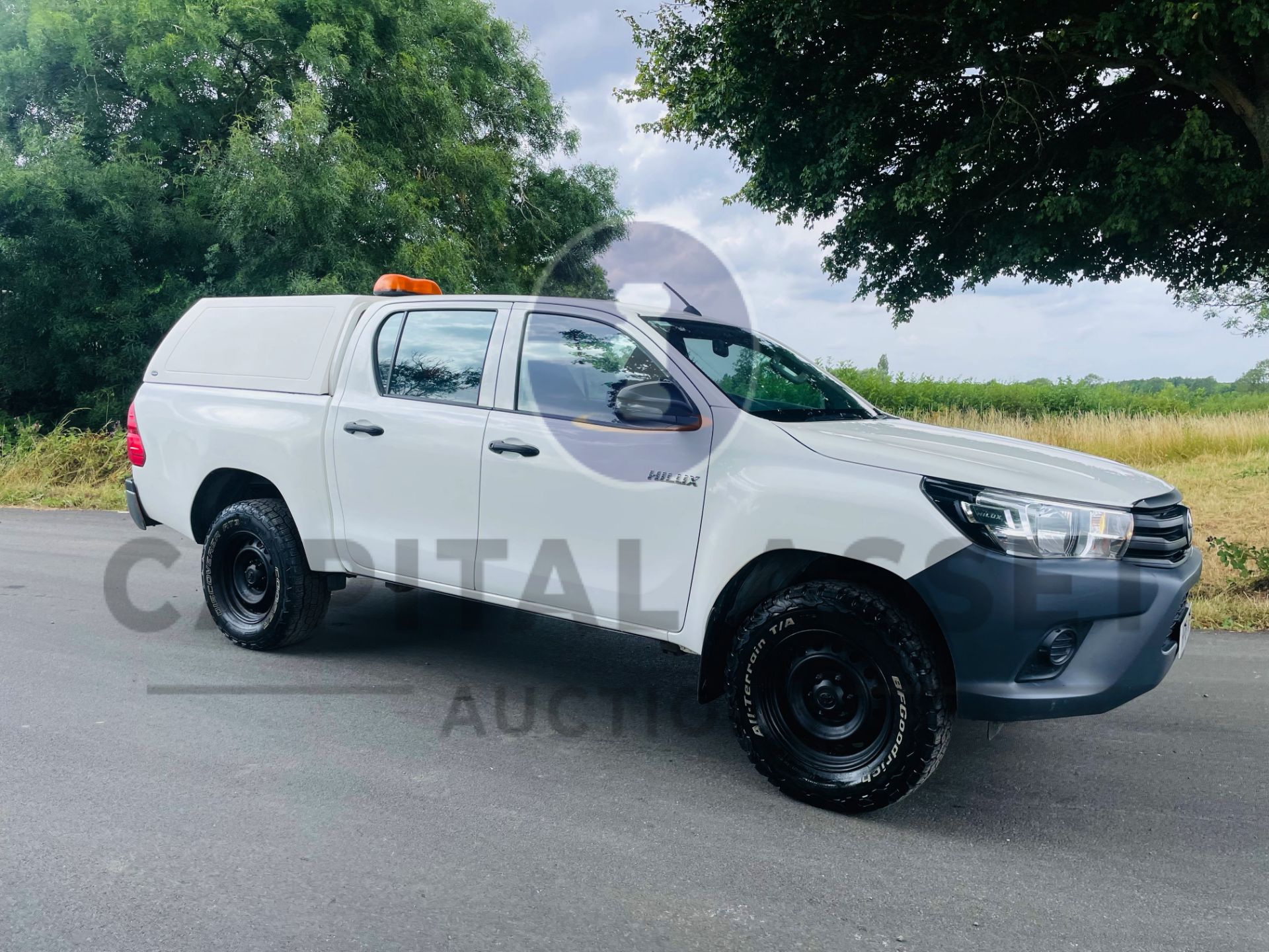 TOYOTA HILUX *DOUBLE CAB PICK-UP* (2018 - EURO 6) 2.4 D4-D - 6 SPEED (1 OWNER) *ULTRA LOW MILES*