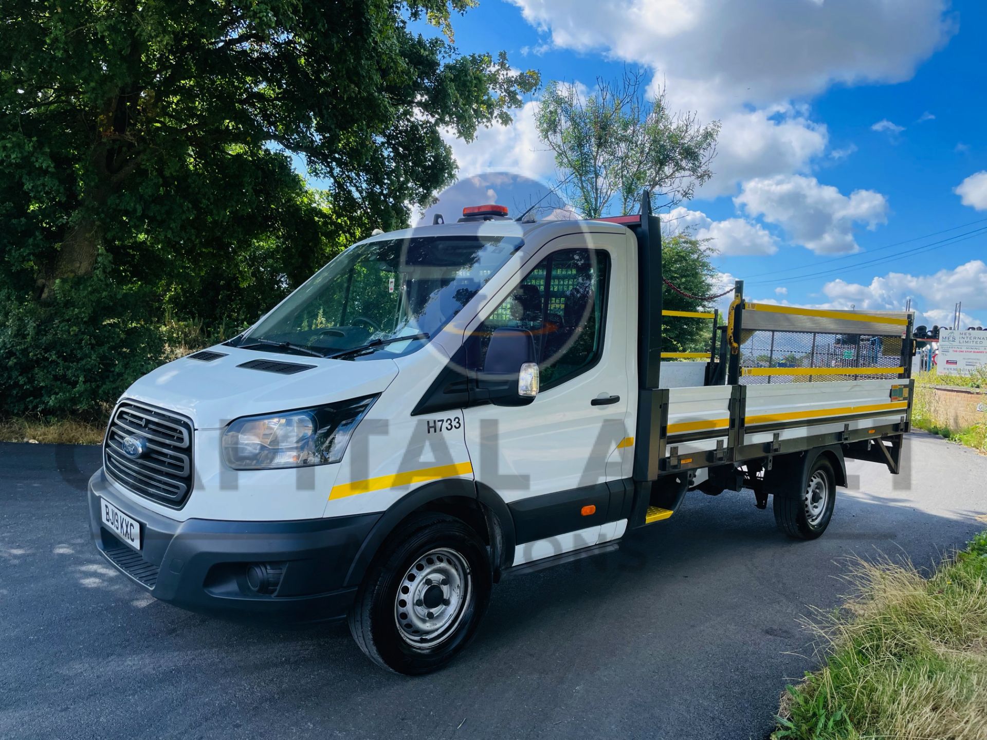 FORD TRANSIT T350 *L4 - XLWB DROPSIDE* (2019 - EURO 6) 2.0 TDCI 'ECOBLUE' - 6 SPEED *1 OWNER - FSH* - Image 7 of 46