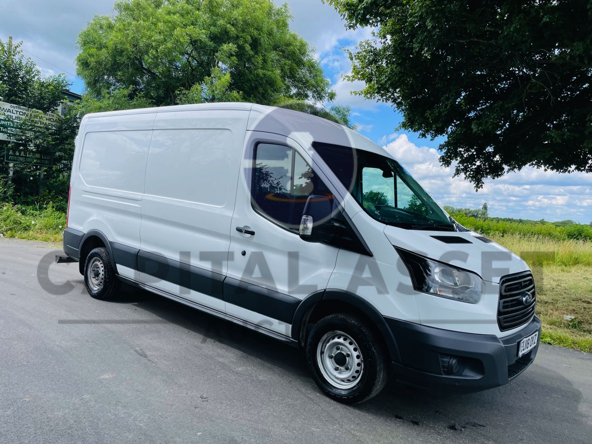 (On Sale) FORD TRANSIT *PANEL VAN* (2018 - EURO 6) 2.0 TDCI 'ECOBLUE' (1 OWNER) *AIR CON & NAV* - Image 3 of 43