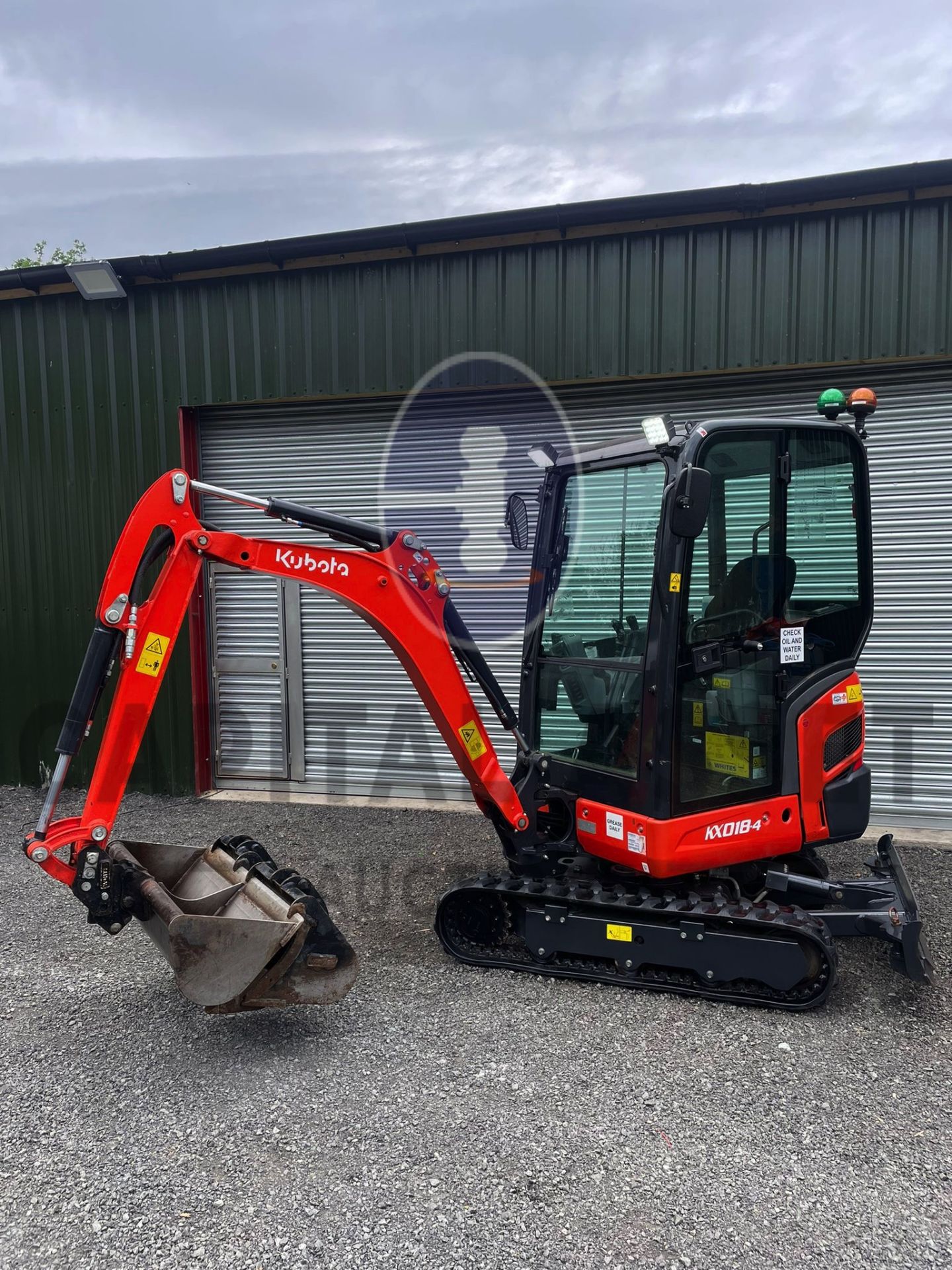 KUBOTA KX018-4 *1.8 TONNE MINI DIGGER* (2022 MODEL) *ONLY 169 HOURS* EXPANDING TRACKS & 3 BUCKETS - Image 2 of 8