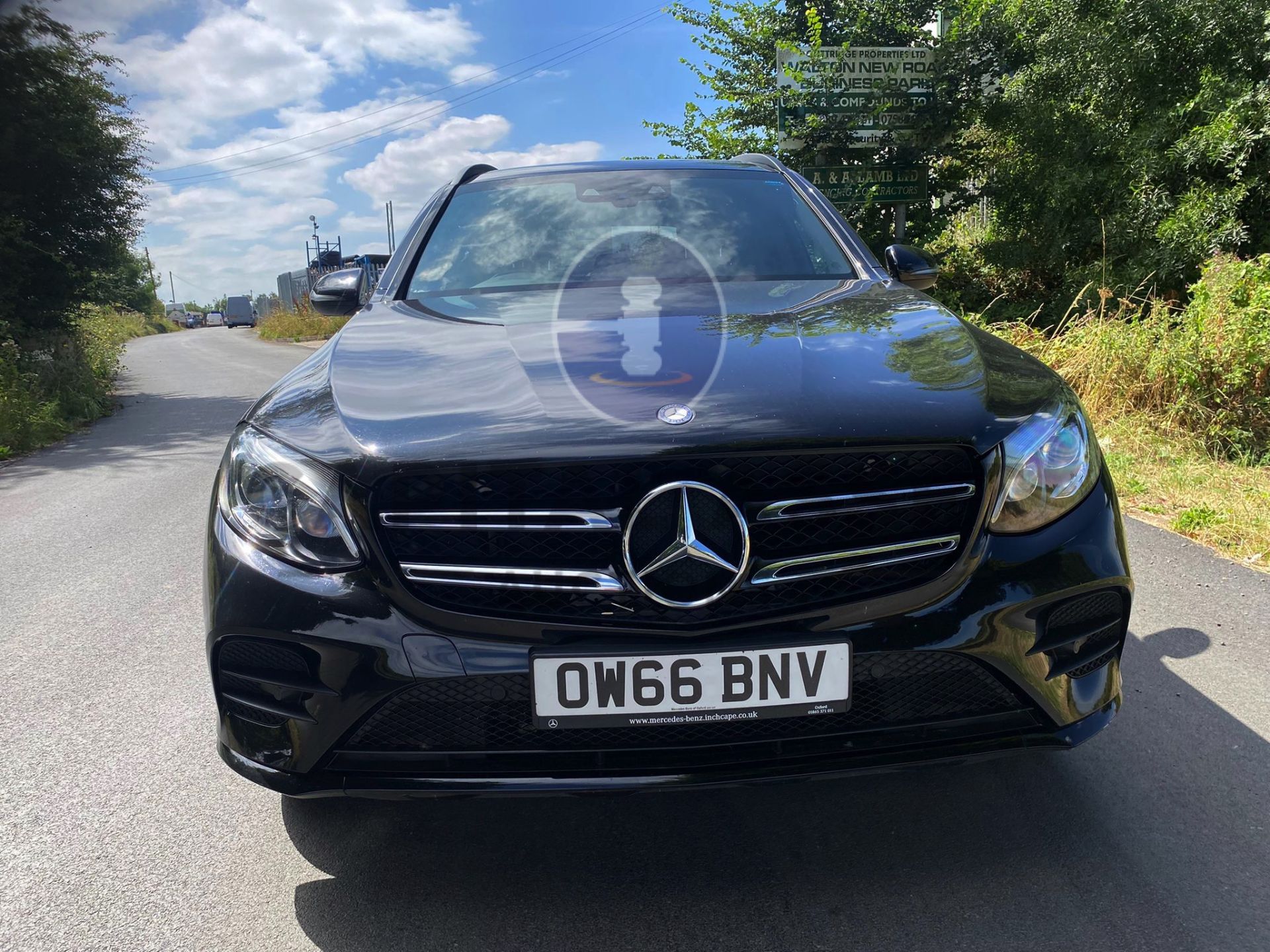 (ON SALE) MERCEDES GLC 220d 7G AUTO "AMG-LINE PREMIUM +" TOP SPEC (2017 YEAR) 1 OWNER *NO VAT* - Image 3 of 39