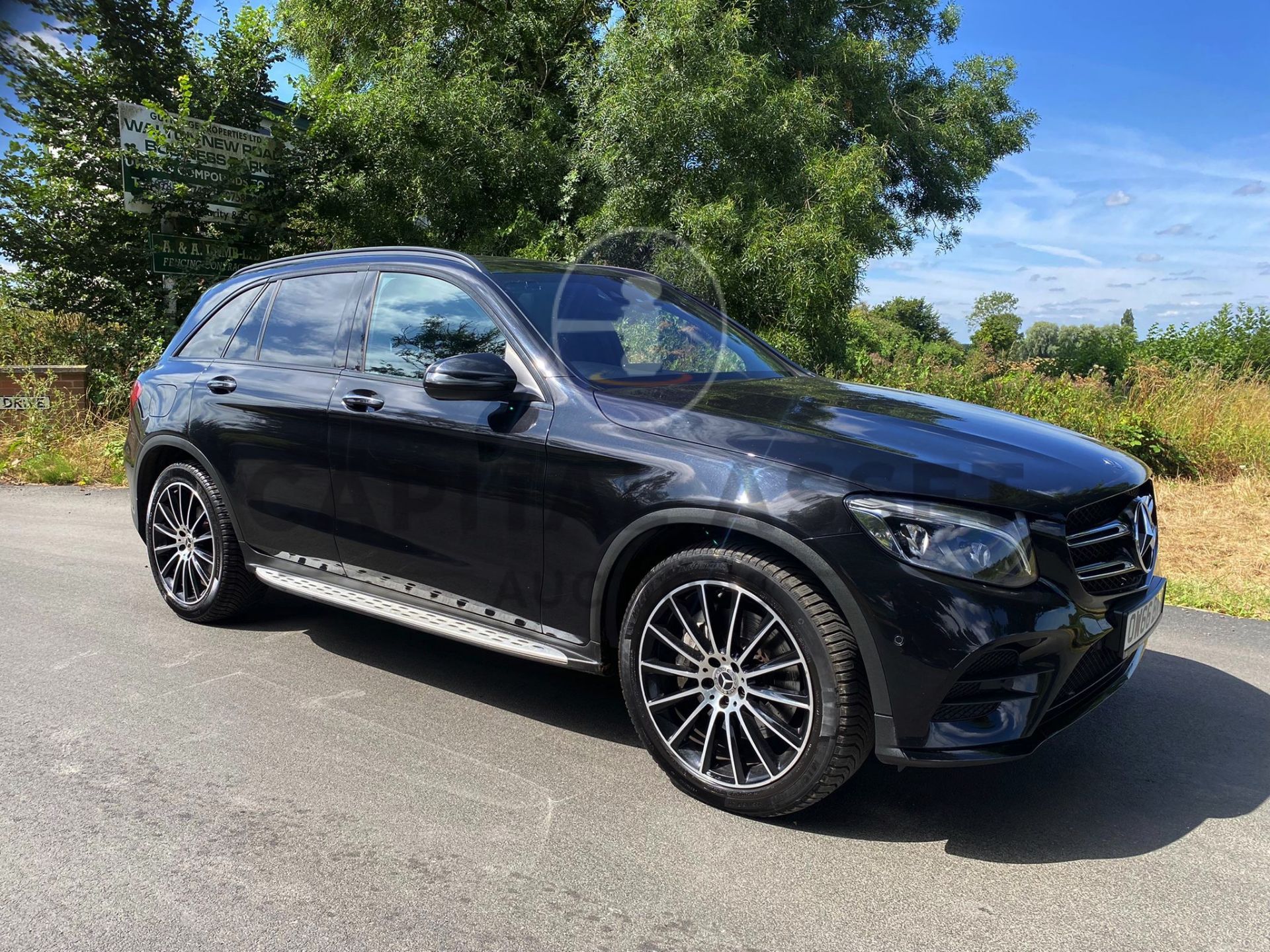 (ON SALE) MERCEDES GLC 220d 7G AUTO "AMG-LINE PREMIUM +" TOP SPEC (2017 YEAR) 1 OWNER *NO VAT*