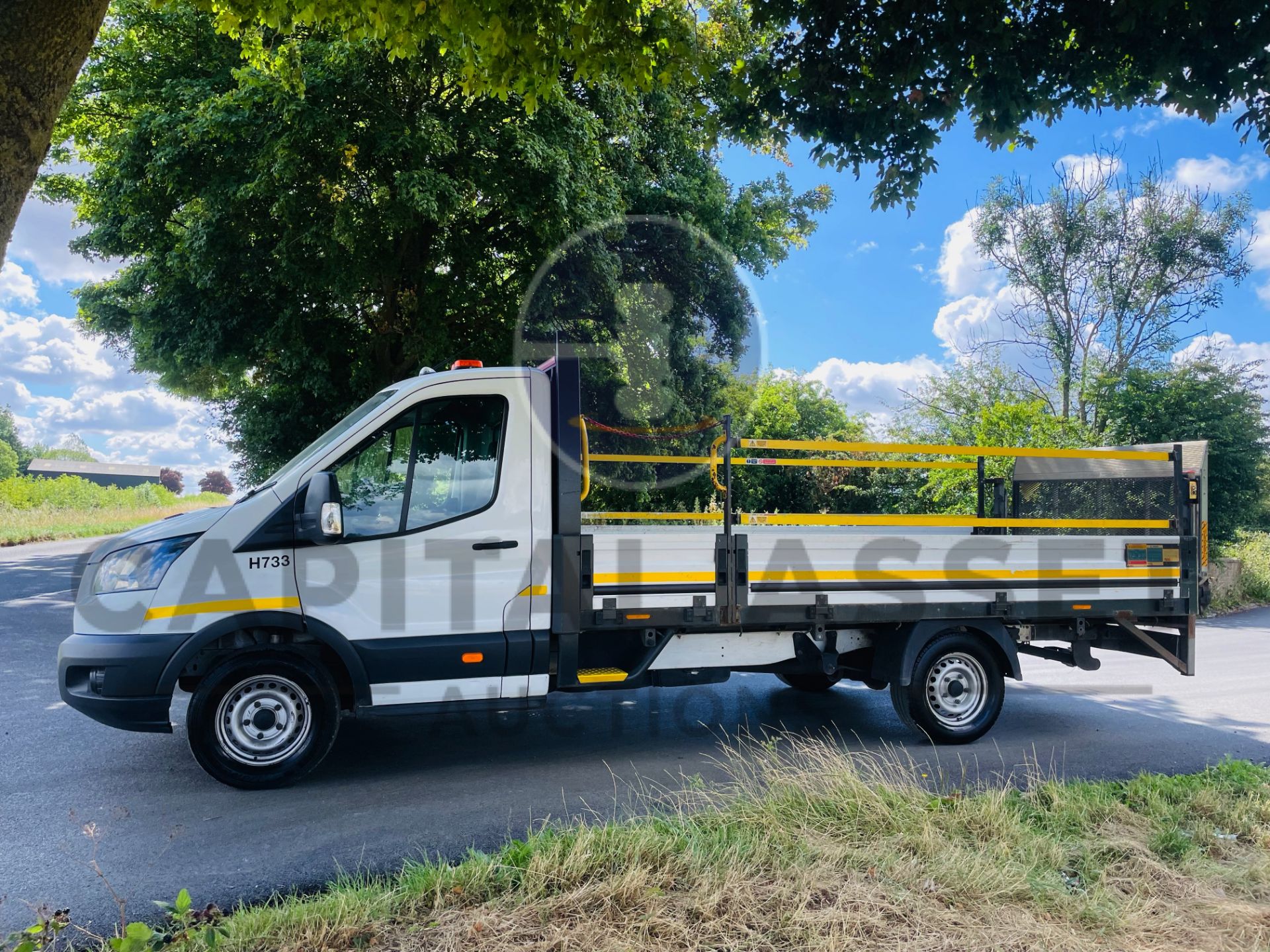 FORD TRANSIT T350 *L4 - XLWB DROPSIDE* (2019 - EURO 6) 2.0 TDCI 'ECOBLUE' - 6 SPEED *1 OWNER - FSH* - Image 8 of 46