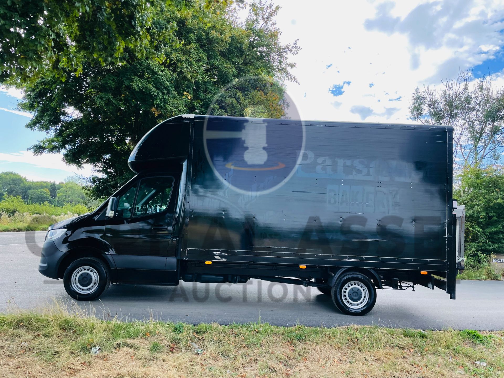 MERCEDES-BENZ SPRINTER 314 CDI *LWB - LUTON / BOX VAN* (2019 - EURO 6) 140 BHP - 6 SPEED *TAIL-LIFT* - Image 8 of 43