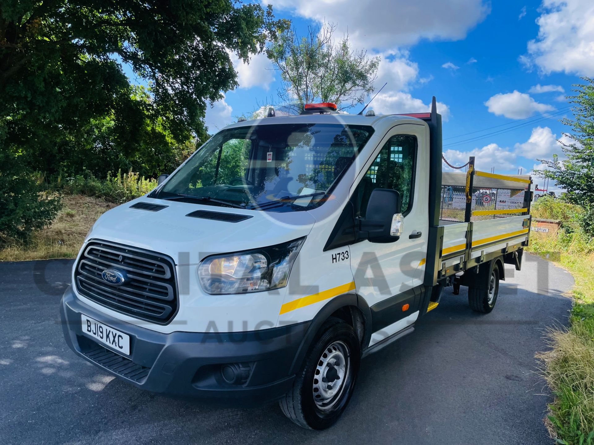 (On Sale) FORD TRANSIT T350 *XLWB DROPSIDE* (2019 - EURO 6) 2.0 TDCI 'ECOBLUE' - 6 SPEED *1 OWNER* - Image 5 of 46