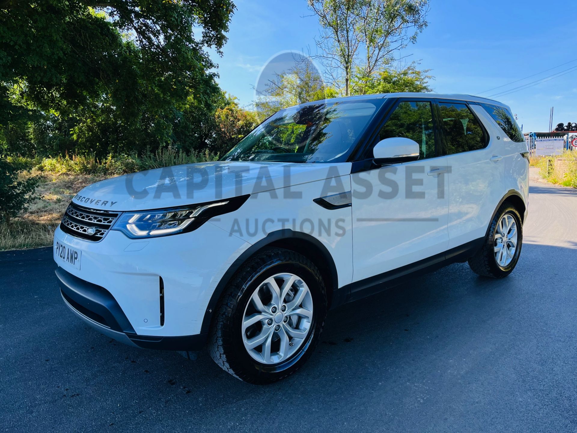 LANDROVER DISCOVERY 3.0SDV6 SE AUTO (20 REG) MASSIVE SPEC-SAT NAV-BLACK LEATHER-1 OWNER FSH (NO VAT) - Image 6 of 34