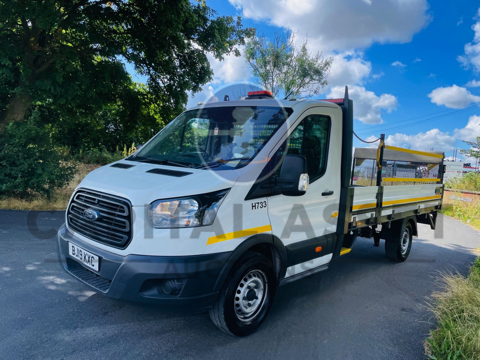 (On Sale) FORD TRANSIT T350 *XLWB DROPSIDE* (2019 - EURO 6) 2.0 TDCI 'ECOBLUE' - 6 SPEED *1 OWNER* - Image 6 of 46