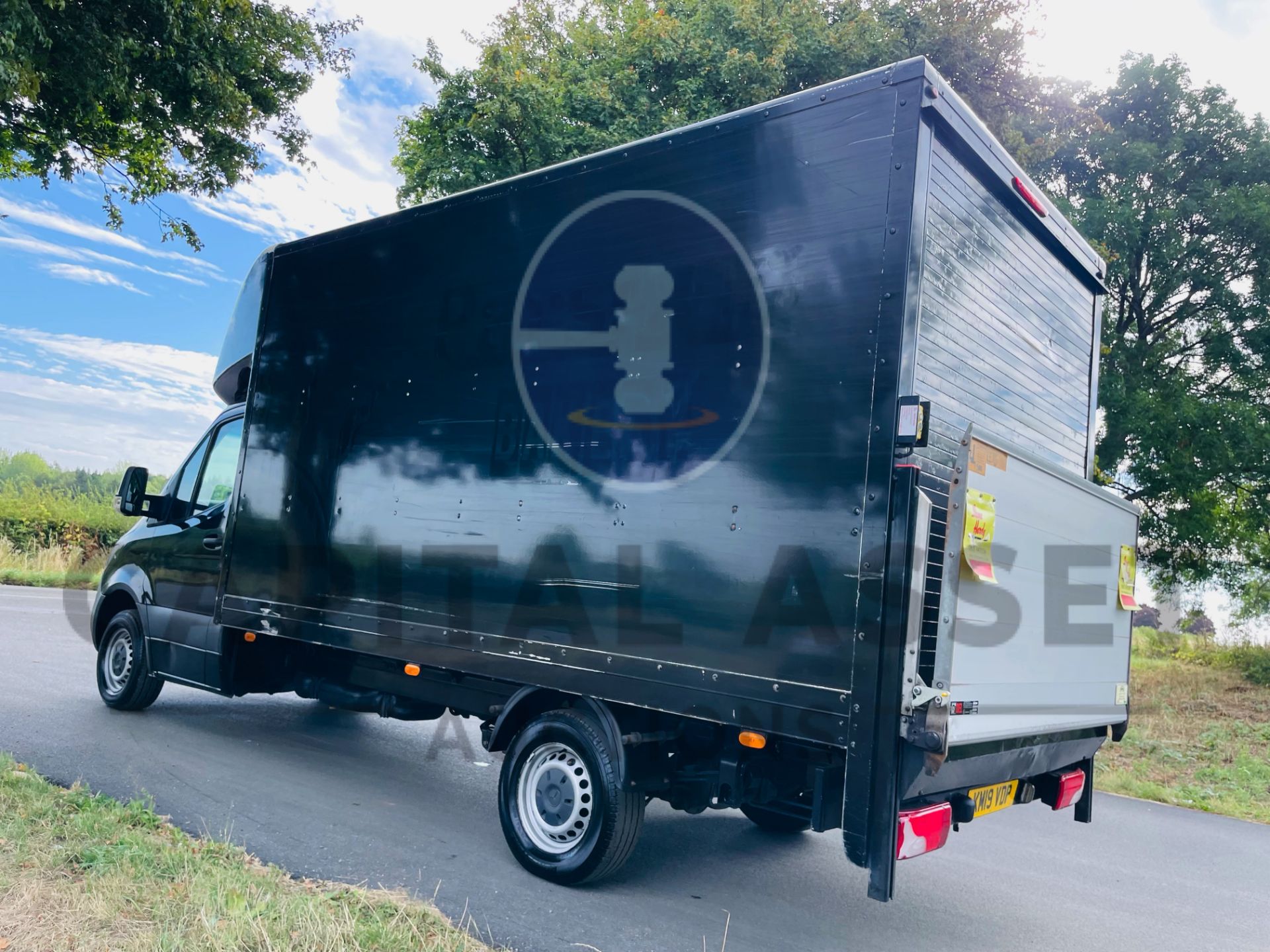 MERCEDES-BENZ SPRINTER 314 CDI *LWB - LUTON / BOX VAN* (2019 - EURO 6) 140 BHP - 6 SPEED *TAIL-LIFT* - Image 10 of 43