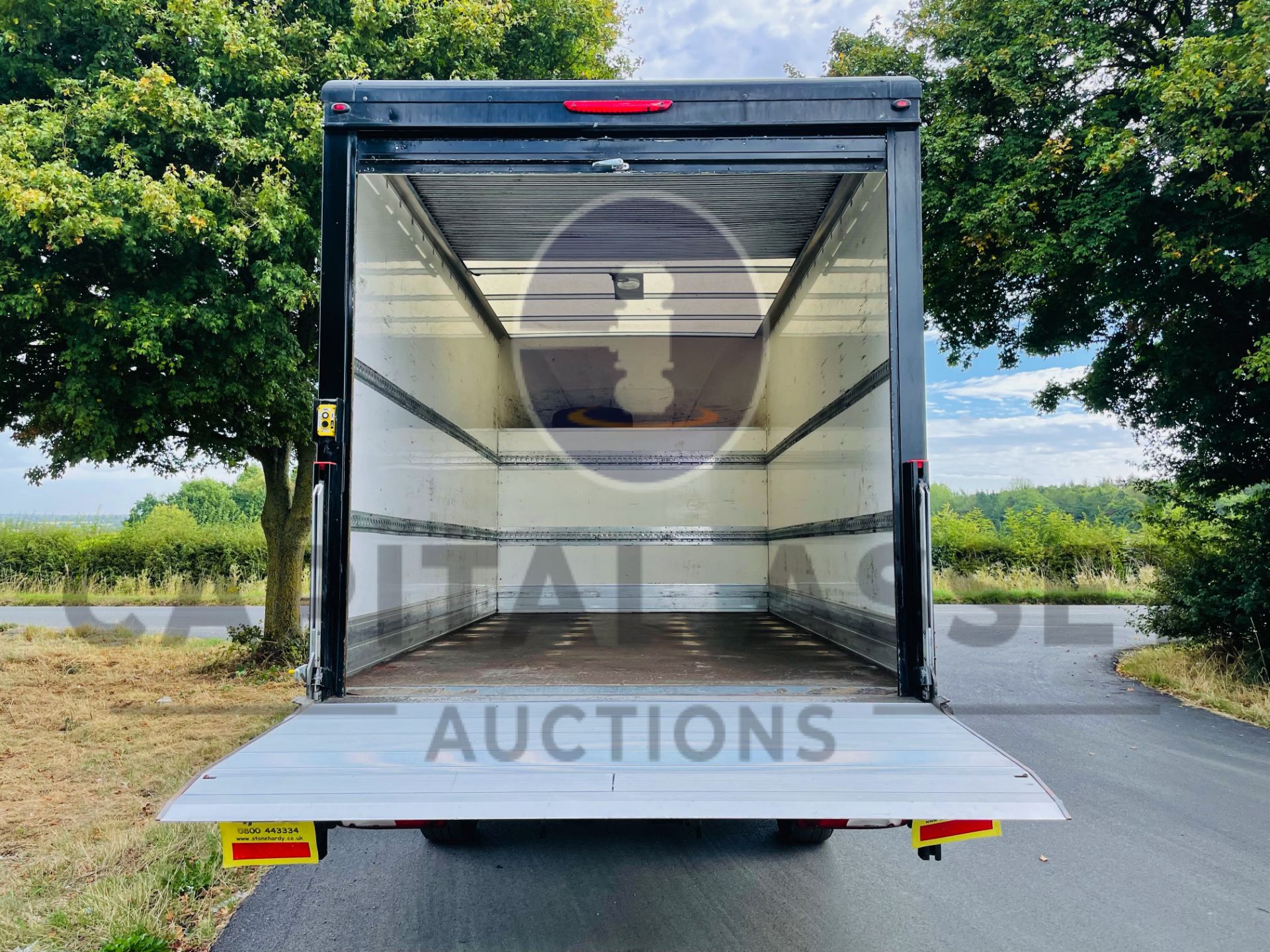 MERCEDES-BENZ SPRINTER 314 CDI *LWB - LUTON / BOX VAN* (2019 - EURO 6) 140 BHP - 6 SPEED *TAIL-LIFT* - Image 24 of 43