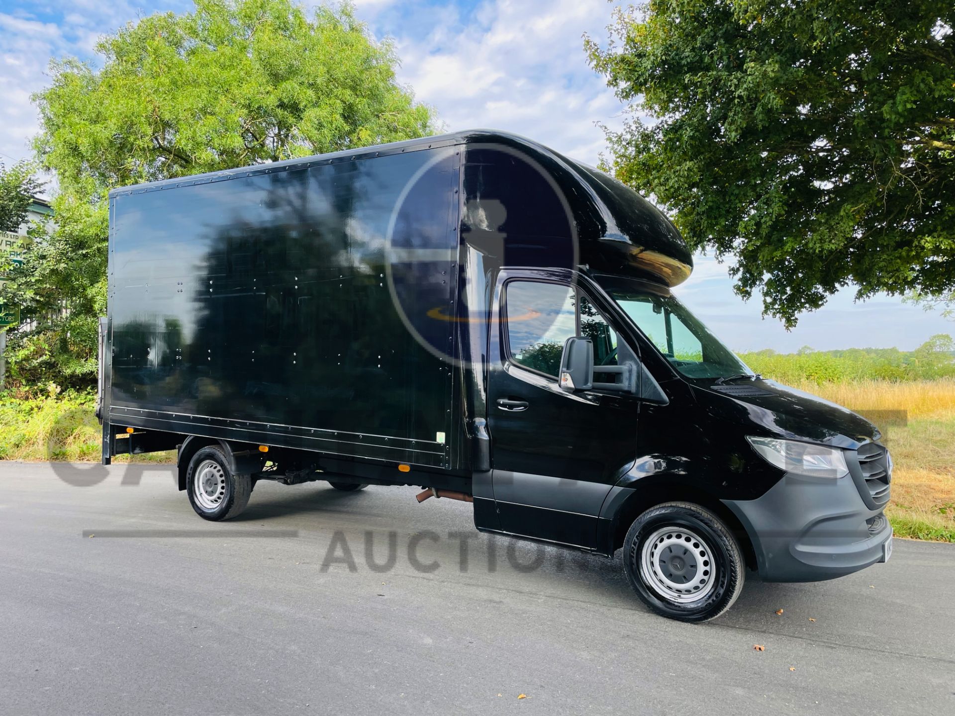 MERCEDES-BENZ SPRINTER 314 CDI *LWB - LUTON / BOX VAN* (2019 - EURO 6) 140 BHP - 6 SPEED *TAIL-LIFT*