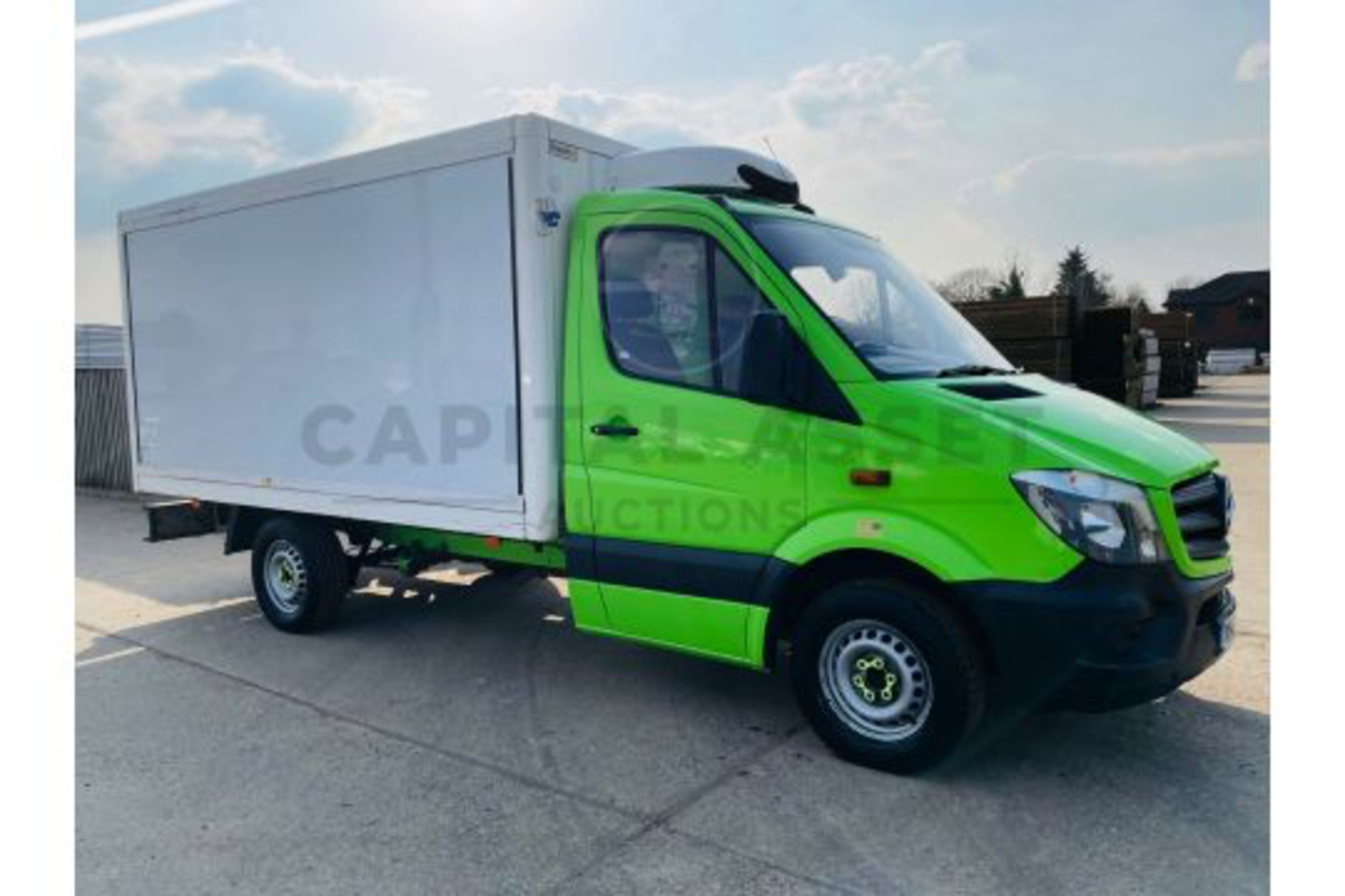 MERCEDES SPRINTER 314CDI FRIDGE BOX VAN - 17 REG - ONLY 122K MILES - 1 OWNER - EURO 6 - LOOK!! - Image 2 of 12