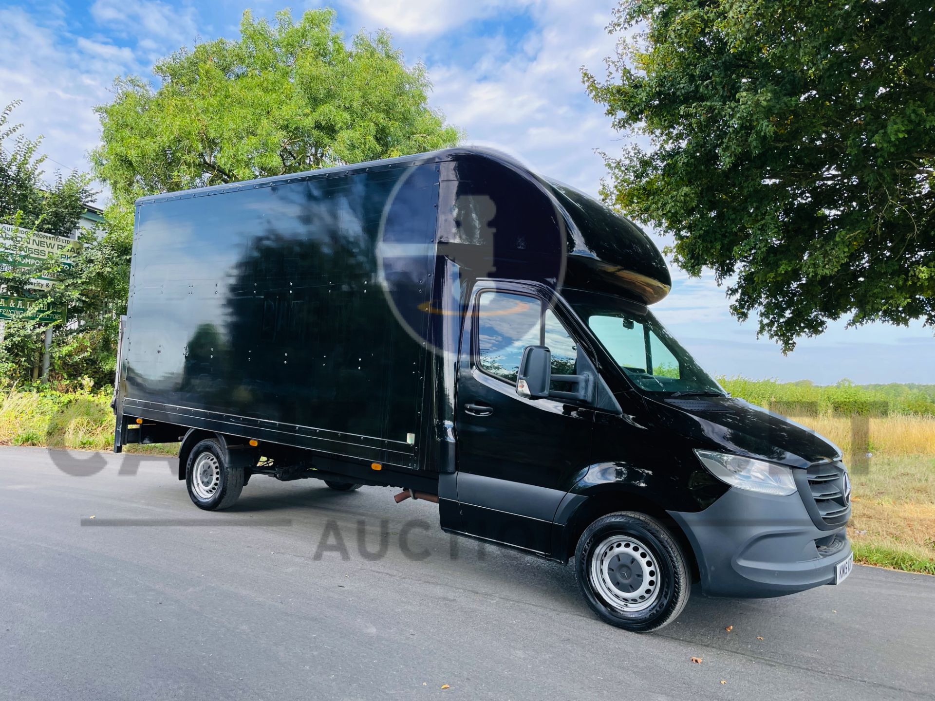 MERCEDES-BENZ SPRINTER 314 CDI *LWB - LUTON / BOX VAN* (2019 - EURO 6) 140 BHP - 6 SPEED *TAIL-LIFT* - Image 2 of 43