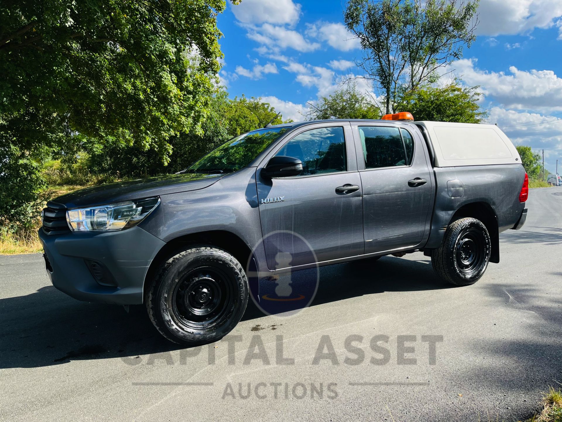 TOYOTA HILUX 2.4 D-4D ACTIVE D/C PICK UP (18 REG) 1 OWNER -AIR CON -ELEC PACK *EURO 6* AD BLUE MODEL - Image 7 of 24