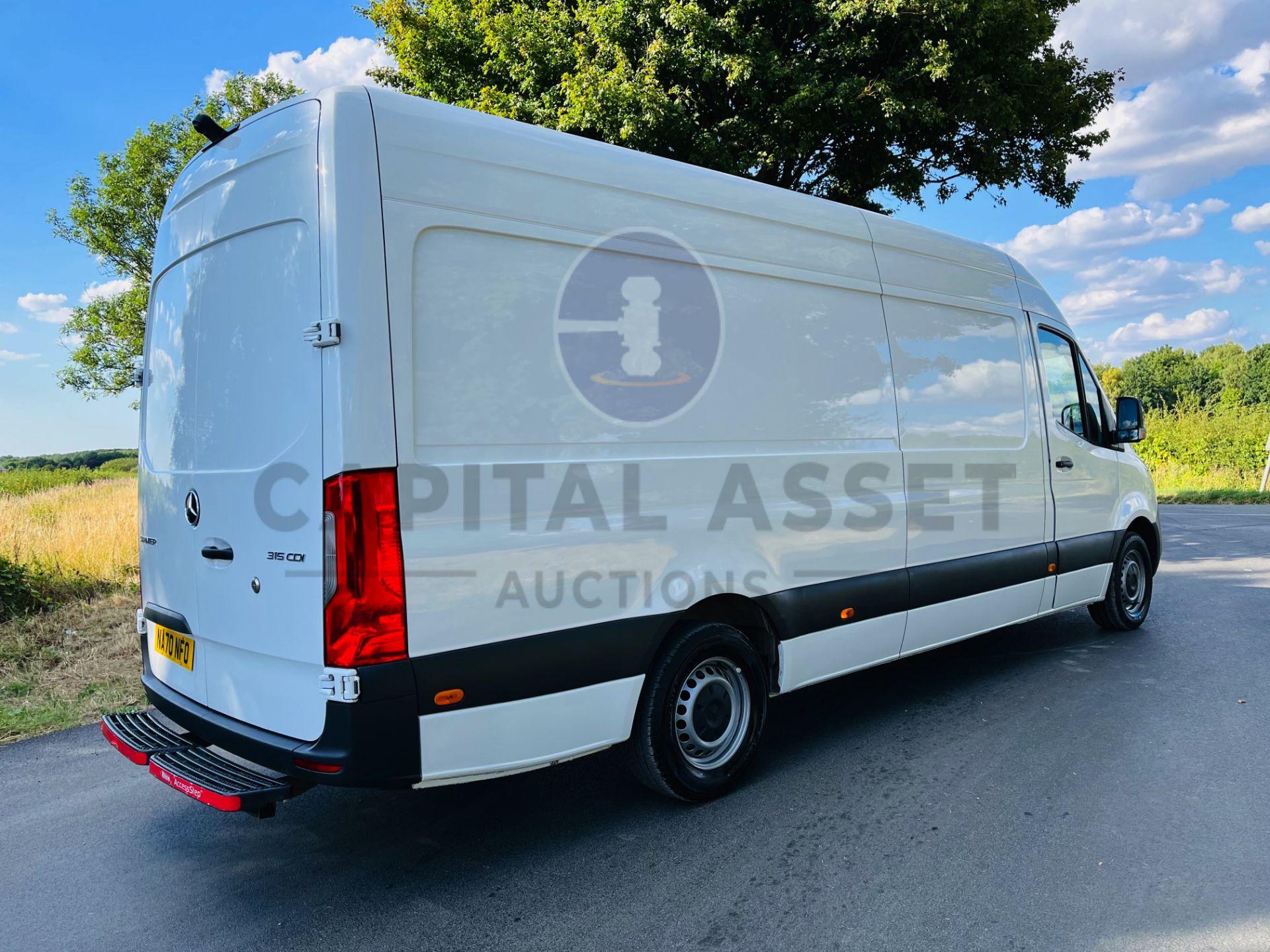 (On Sale) MERCEDES SPRINTER 315CDI "PROGRESSIVE" LWB HI TOP (70 REG-EURO 6) *1 OWNER - LOW MILES* - Image 9 of 23