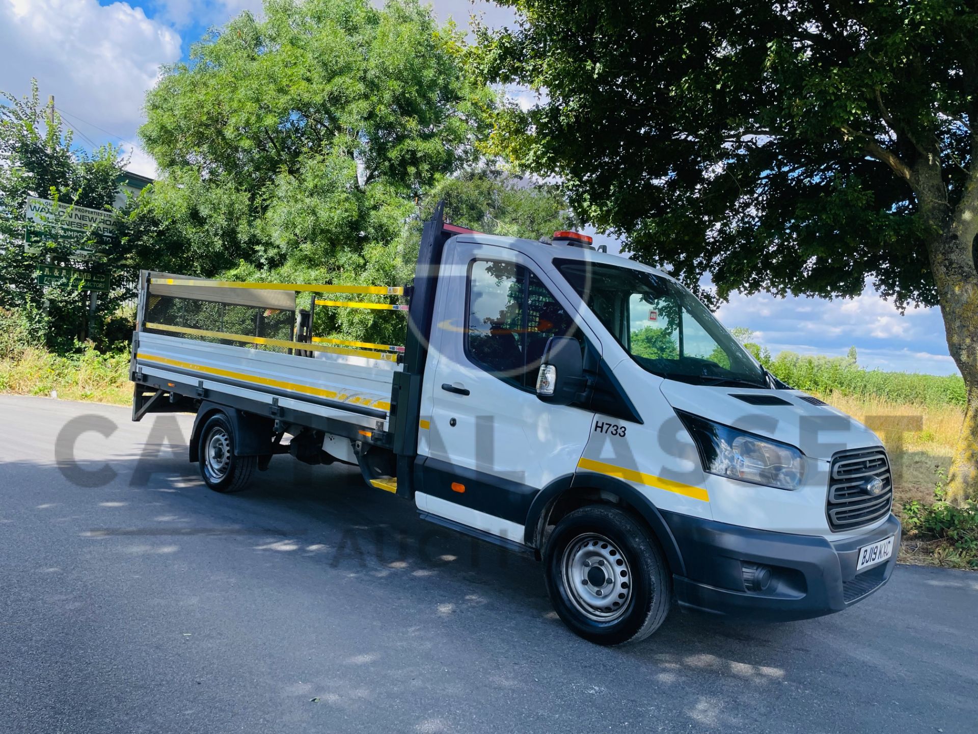 (On Sale) FORD TRANSIT T350 *XLWB DROPSIDE* (2019 - EURO 6) 2.0 TDCI 'ECOBLUE' - 6 SPEED *1 OWNER* - Image 3 of 46