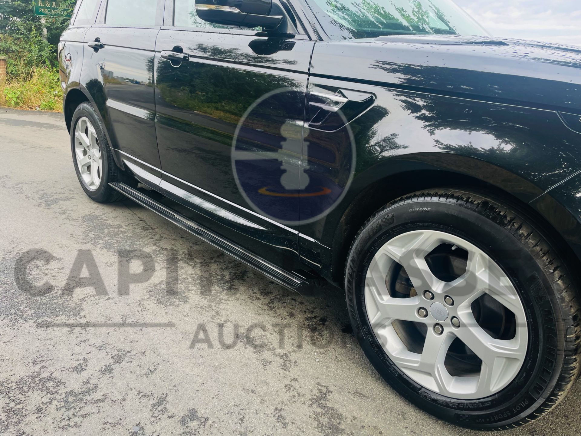 (On Sale) RANGE ROVER SPORT *HSE EDITION* SUV (2018 - NEW MODEL) EURO 6 DIESEL - 8 SPEED AUTOMATIC - Image 16 of 60