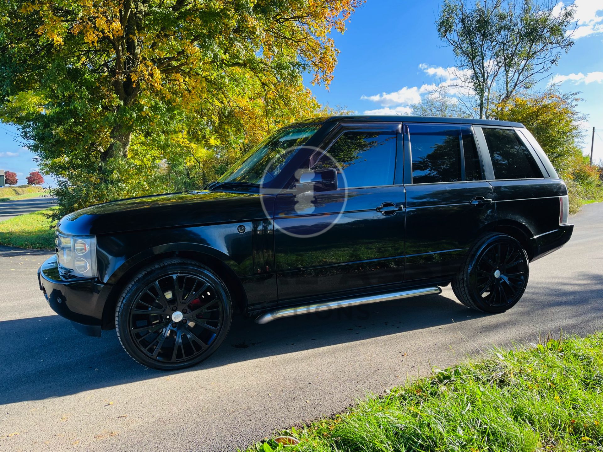 (ON SALE) RANGE ROVER VOGUE 3.0 TD6 BLACK-MASSIVE SPEC-SAT NAV-SUN ROOF-ELECTRIC EVERYTHING (NO VAT)