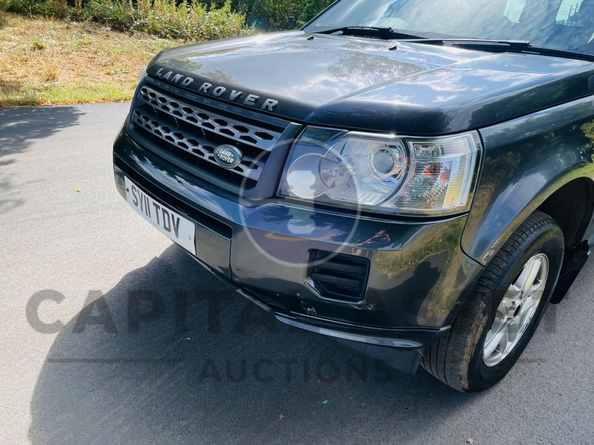 (ON SALE) LAND ROVER FREELANDER *5 DOOR SUV* (2011) 2.2 TD4 - AUTO STOP/START *AIR CON* (NO VAT) - Image 16 of 40