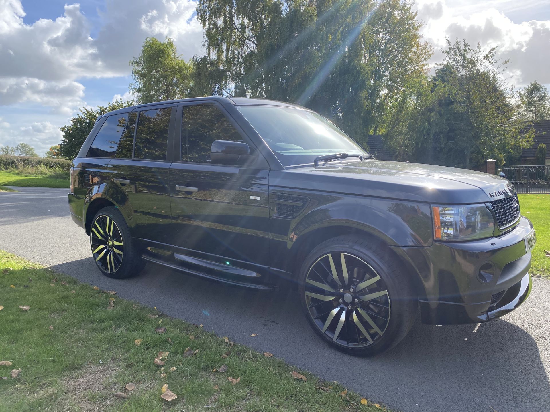 (ON SALE) RANGE ROVER SPORT 3.0"TDV6 HSE AUTO" BLACK LEATHER - SAT NAV - MASSIVE SPEC - LOOK! NO VAT - Image 5 of 34