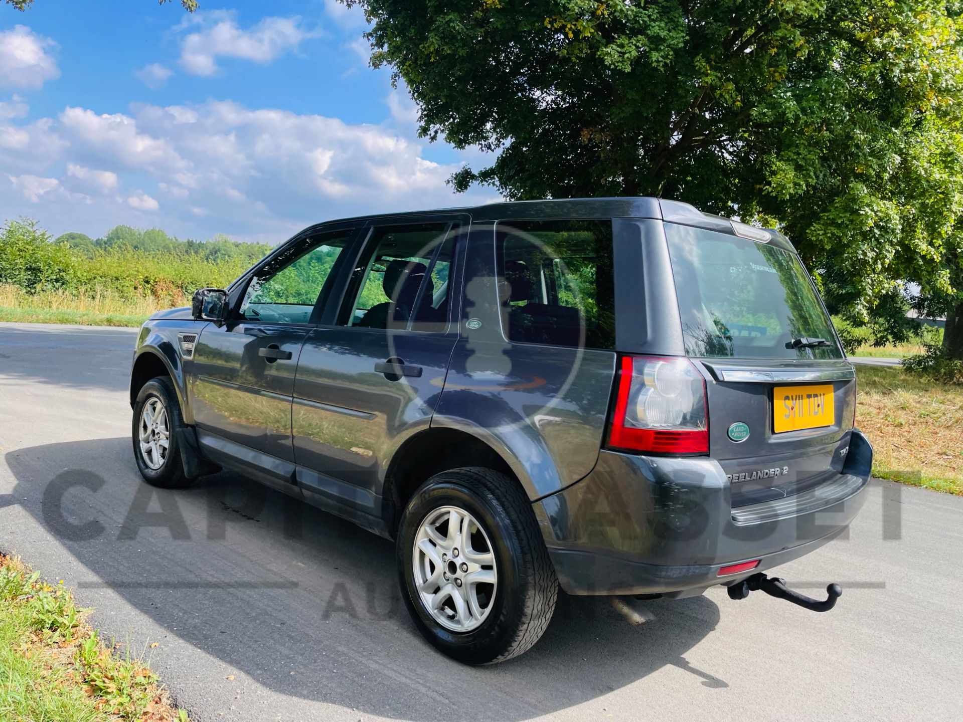 (ON SALE) LAND ROVER FREELANDER *5 DOOR SUV* (2011) 2.2 TD4 - AUTO STOP/START *AIR CON* (NO VAT) - Image 10 of 40