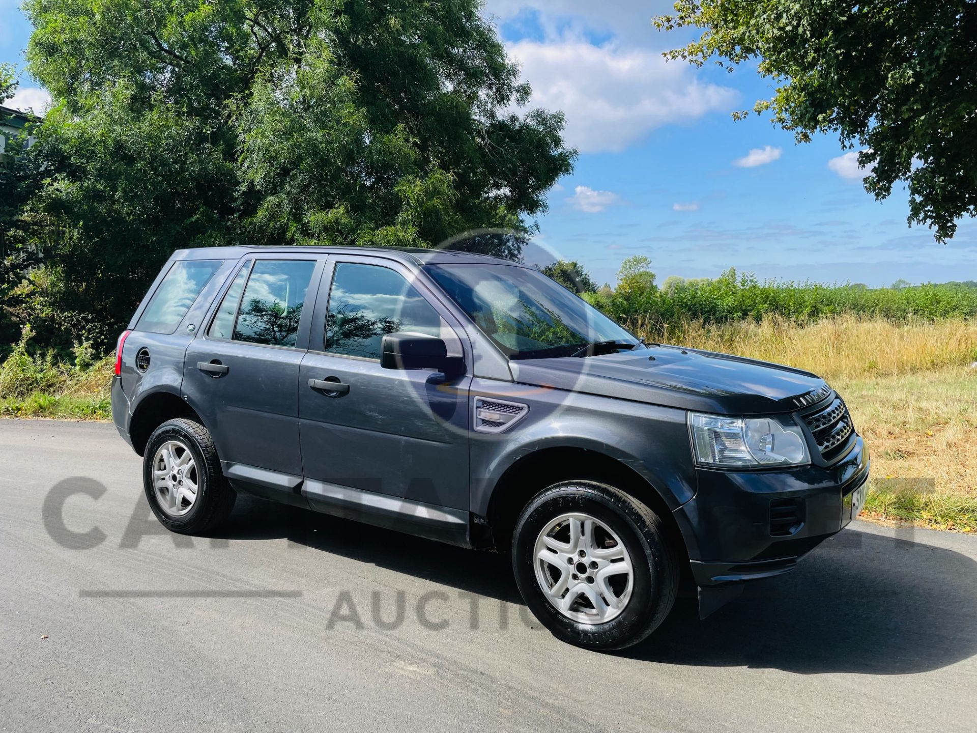 (ON SALE) LAND ROVER FREELANDER *5 DOOR SUV* (2011) 2.2 TD4 - AUTO STOP/START *AIR CON* (NO VAT)