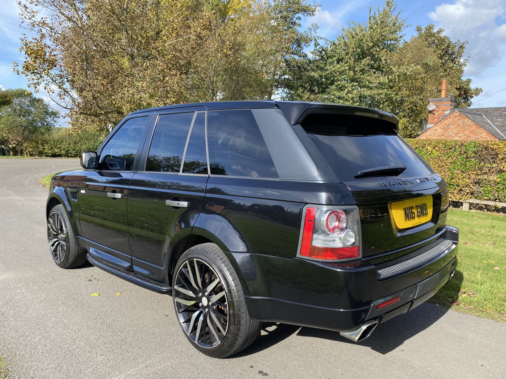 (ON SALE) RANGE ROVER SPORT 3.0"TDV6 HSE AUTO" BLACK LEATHER - SAT NAV - MASSIVE SPEC - LOOK! NO VAT - Image 3 of 34