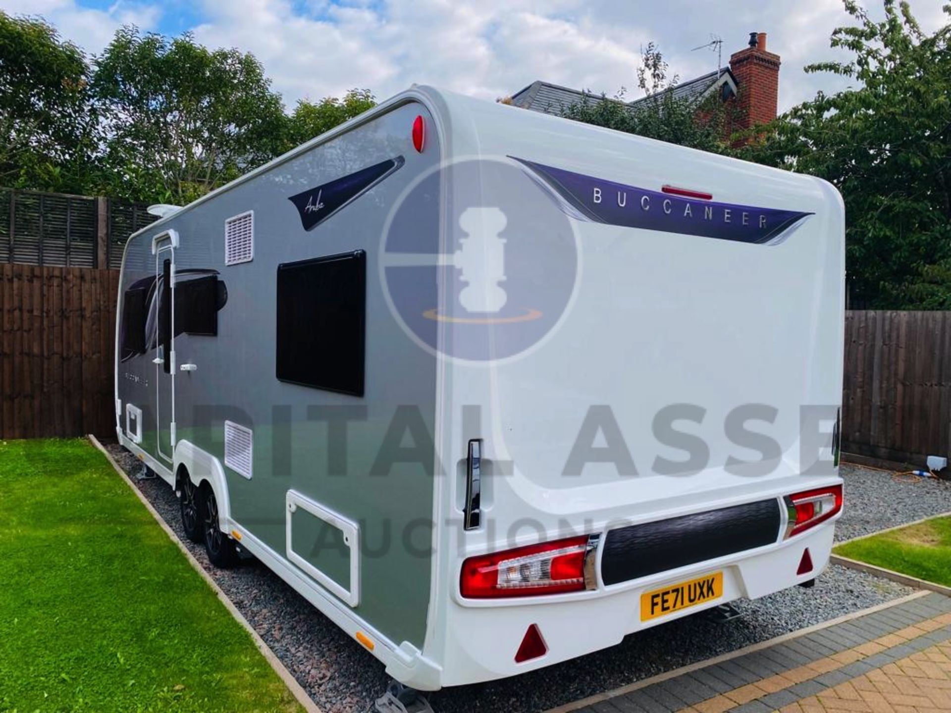 BUCCANEER ARUBA *6 BERTH LUXURY TOURING CARAVAN* (2022 - UNUSED) FIXED END BEDROOM *ULTIMATE SPEC* - Image 5 of 24