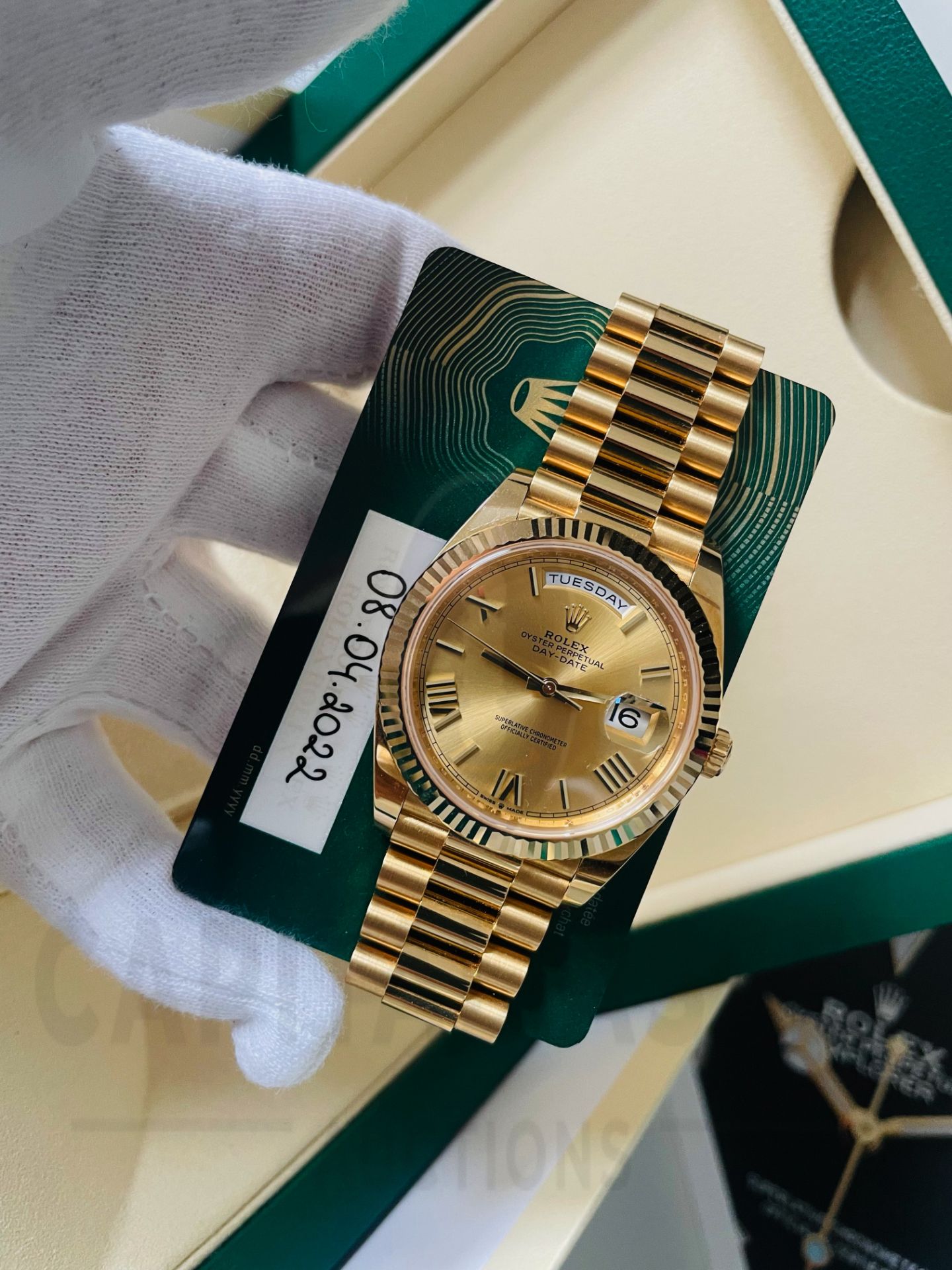 (On Sale) ROLEX DAY-DATE 40MM *18CT GOLD - ROMAN DIAL* (2022) *GENUINE TIMEPIECE* (BEAT THE WAIT) - Image 8 of 19